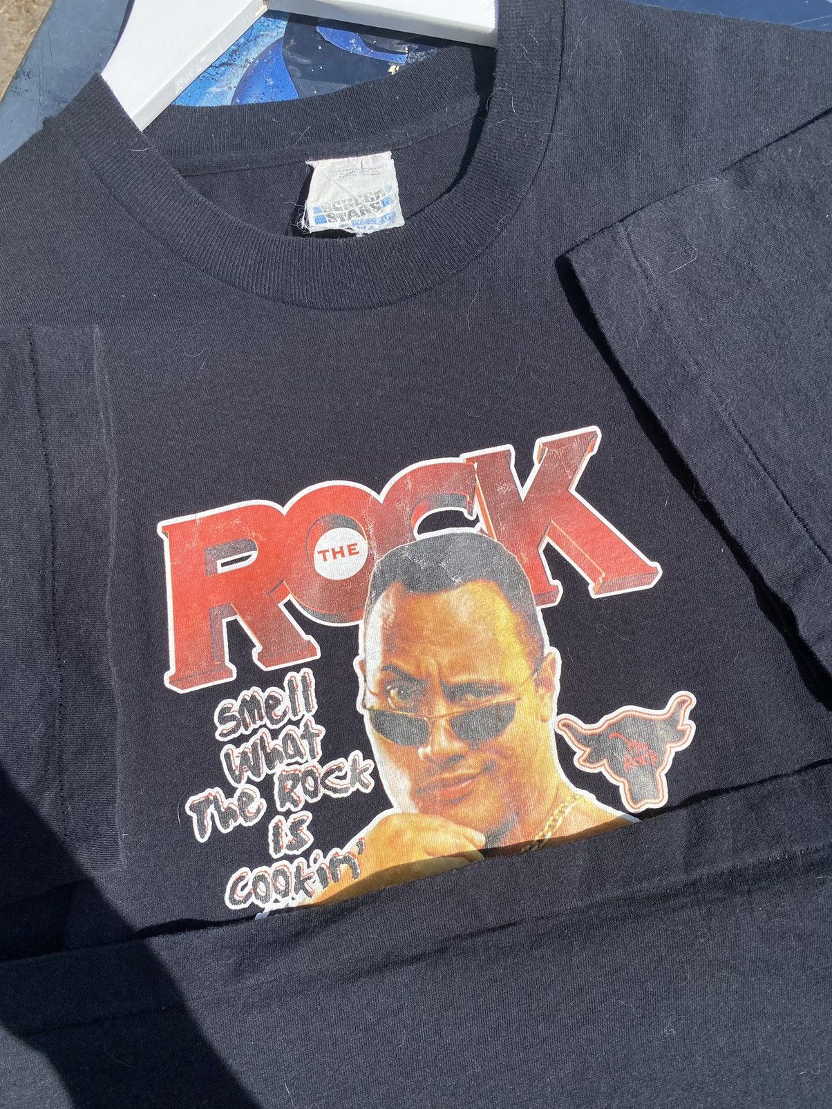 Vintage Vintage 90s WWE The Rock Dwayne Johnson Wrestling T Shirt Size US L / EU 52-54 / 3 - 4 Thumbnail
