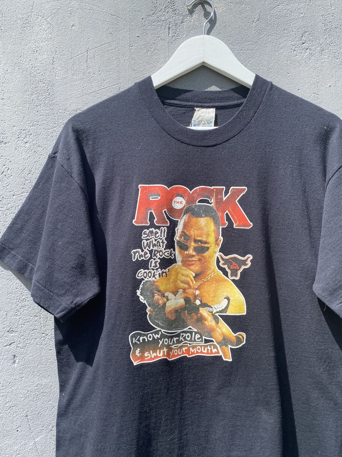 Vintage Vintage 90s WWE The Rock Dwayne Johnson Wrestling T Shirt Size US L / EU 52-54 / 3 - 2 Thumbnail