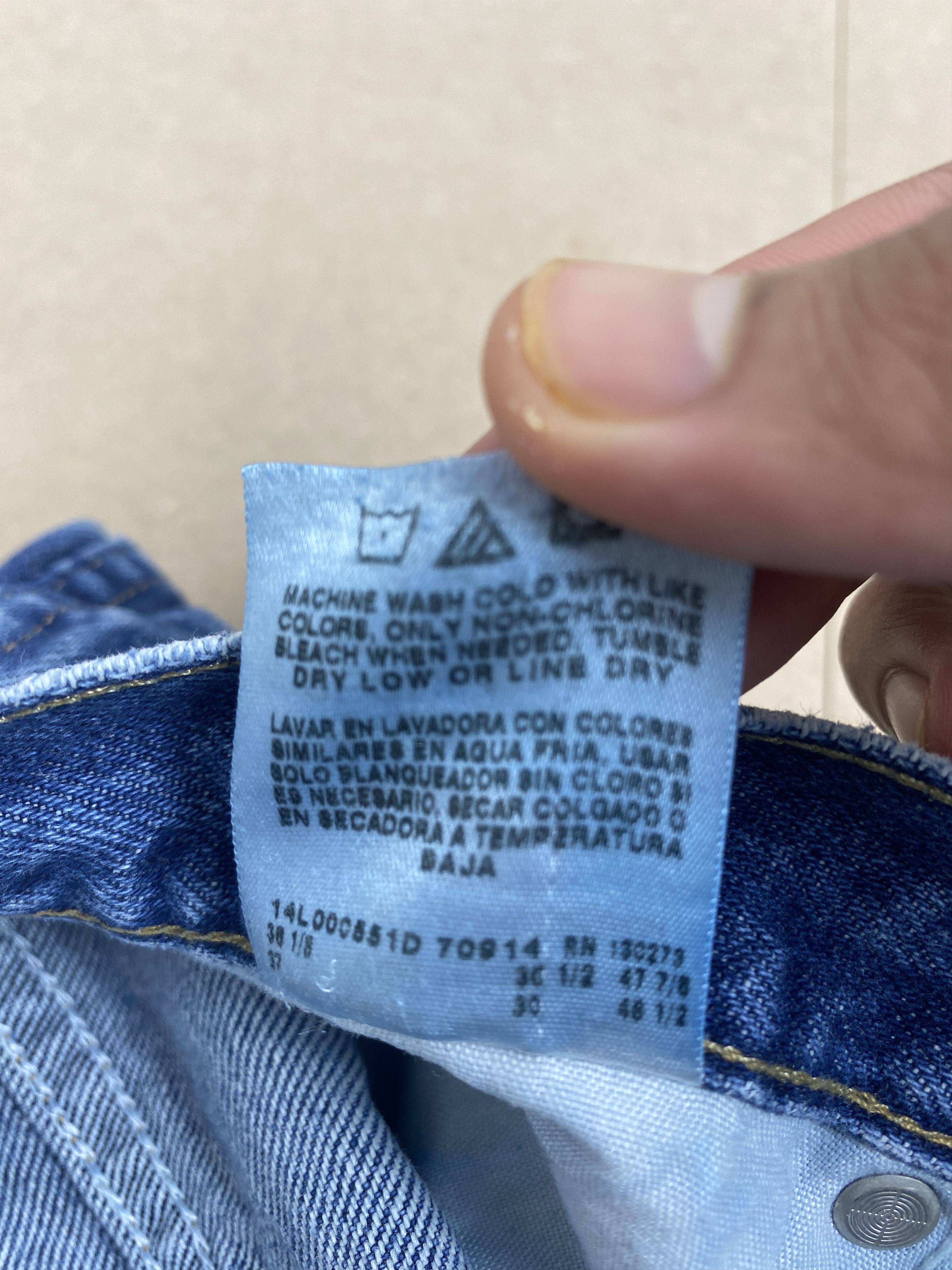 Vintage Vintage Wrangler Straight Cut Distressed Faded Blue Jeans Size US 35 - 11 Thumbnail