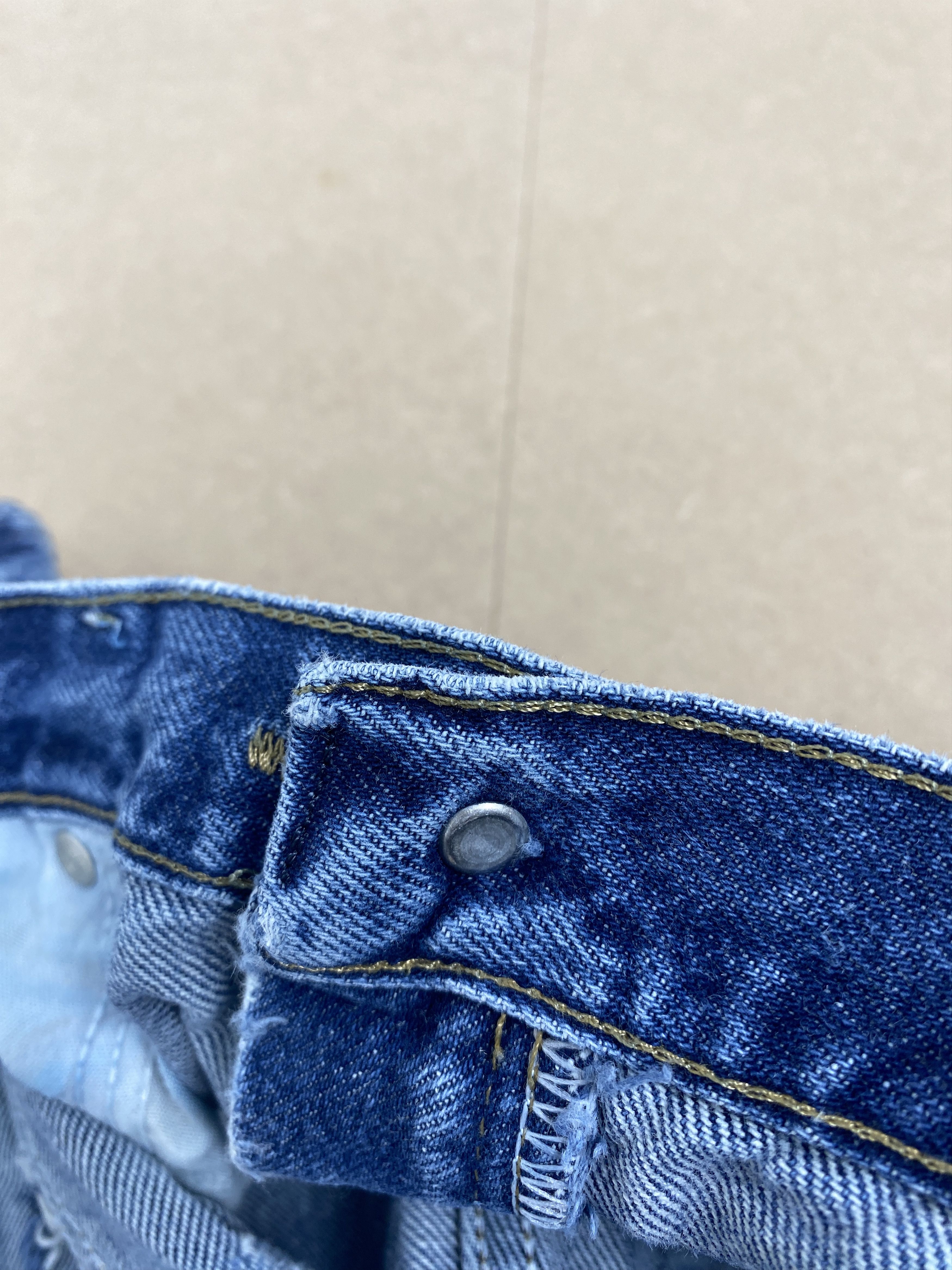 Vintage Vintage Wrangler Straight Cut Distressed Faded Blue Jeans Size US 35 - 12 Thumbnail