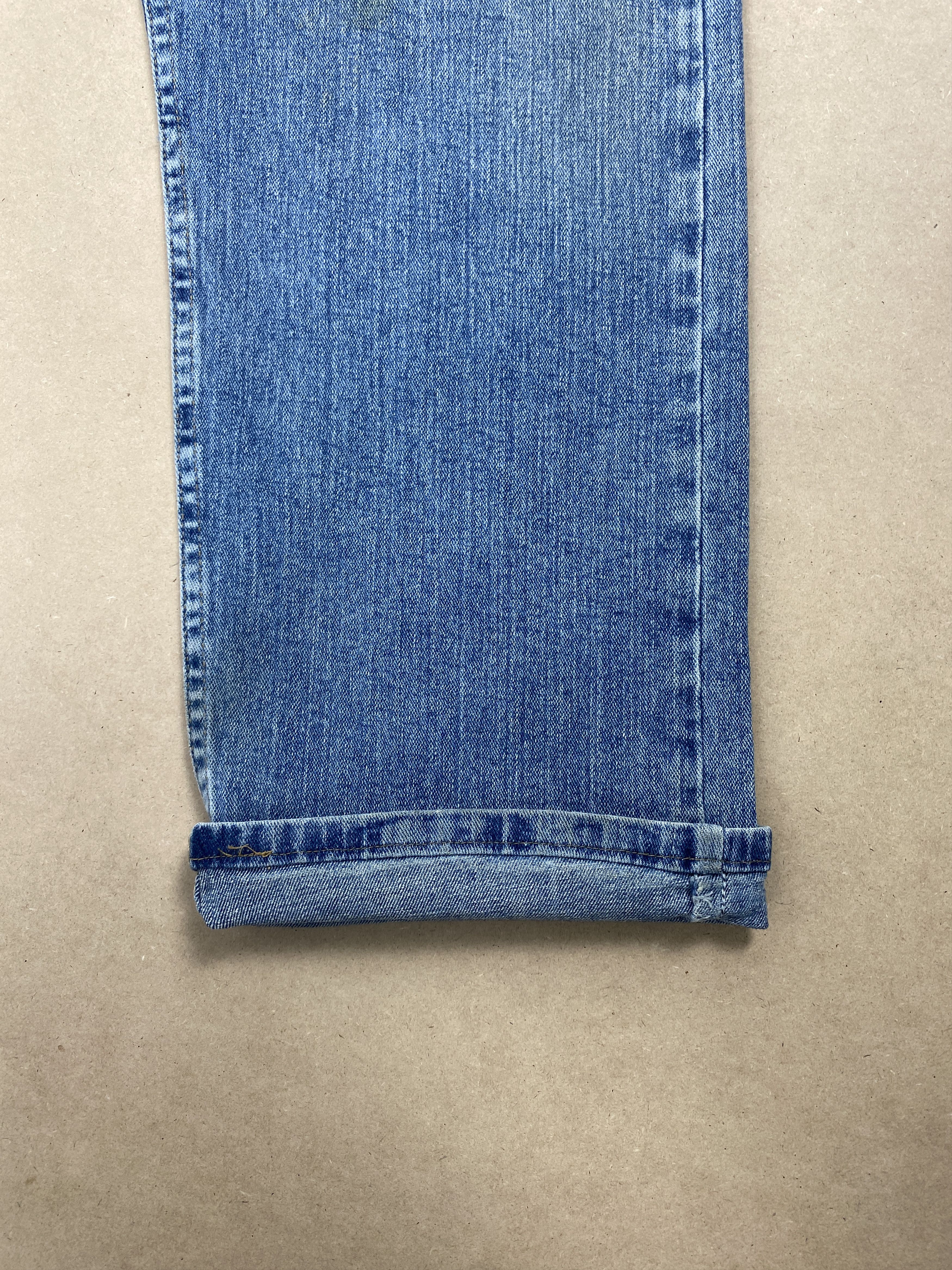 Vintage Vintage Wrangler Straight Cut Faded Mid Wash Jeans Size US 40 / EU 56 - 4 Thumbnail