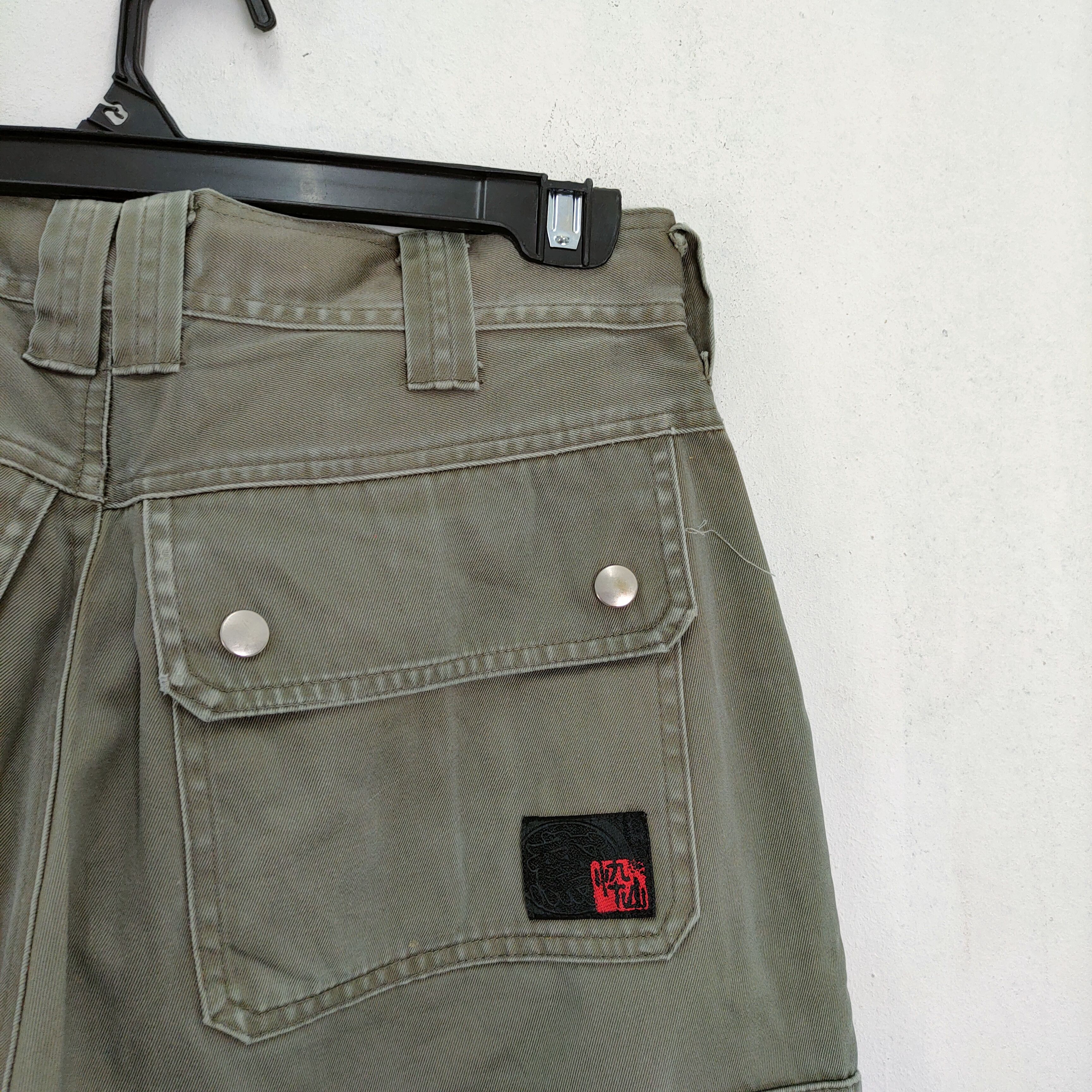 Japanese Brand JAPANESE BRAND BAGGY CARGO PANTS / TACTICAL PANTS Size US 28 / EU 44 - 12 Thumbnail