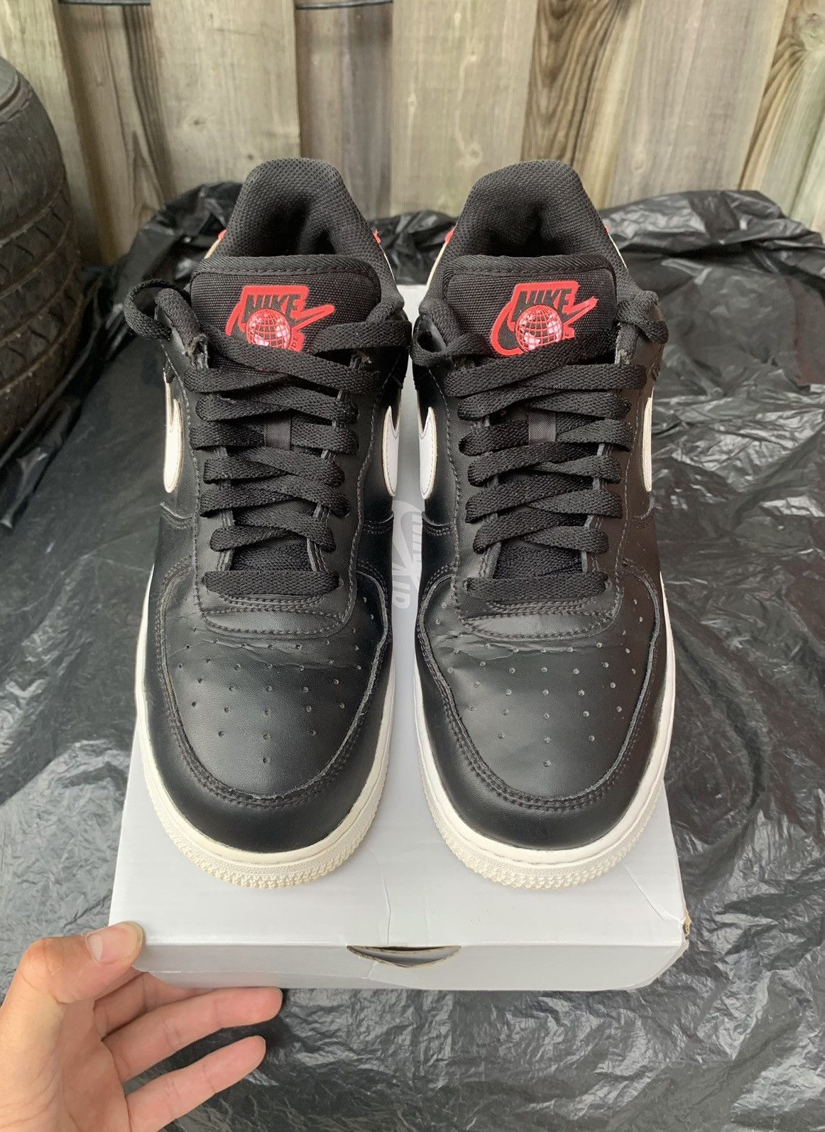 Nike Air Force 1 Low Worldwide Pack Black | White-Flash crimson Size US 8 / EU 41 - 2 Thumbnail