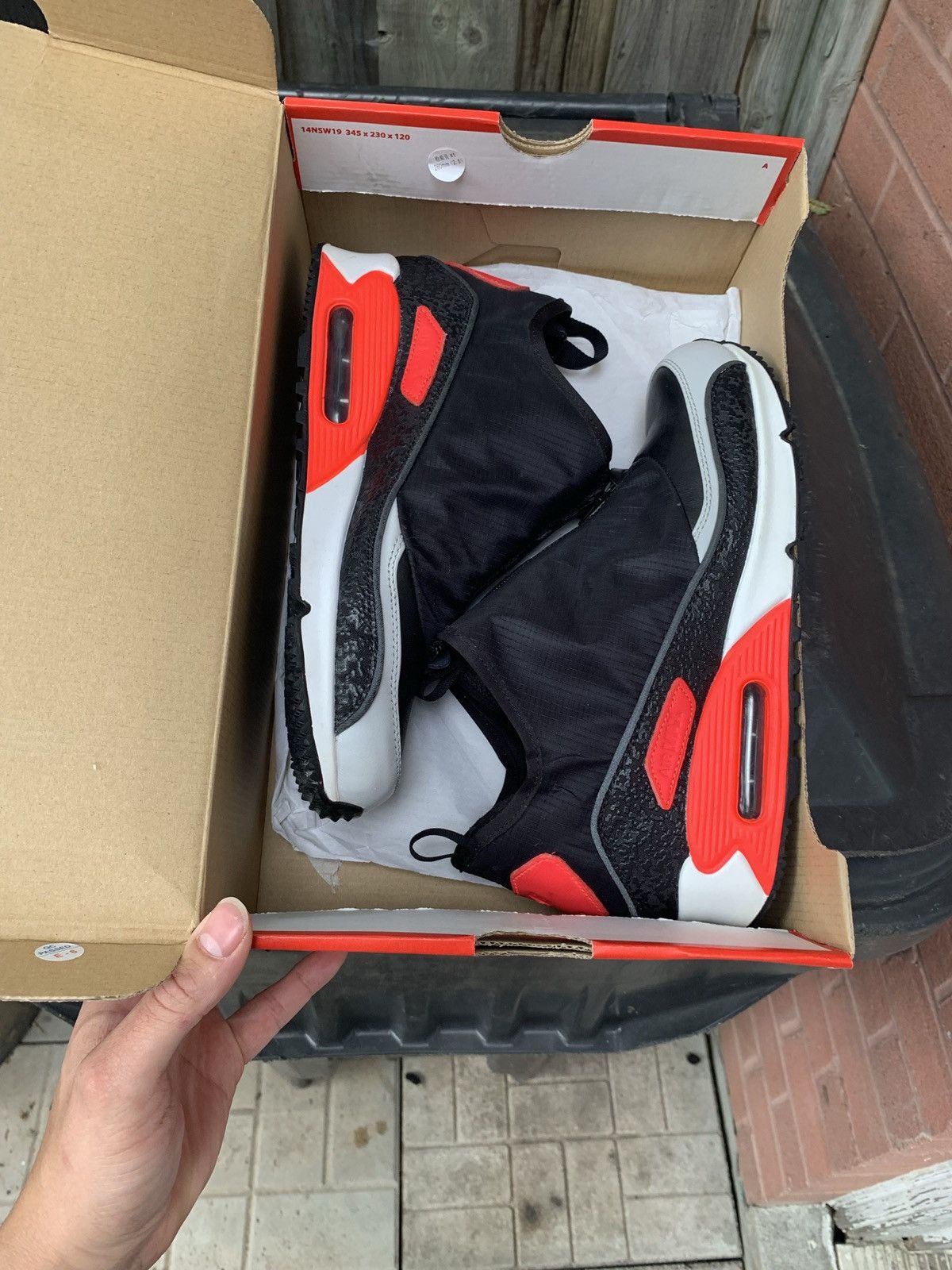 Nike Air Max 90 Utility Black Infrared 2016 Size US 8 / EU 41 - 11 Thumbnail