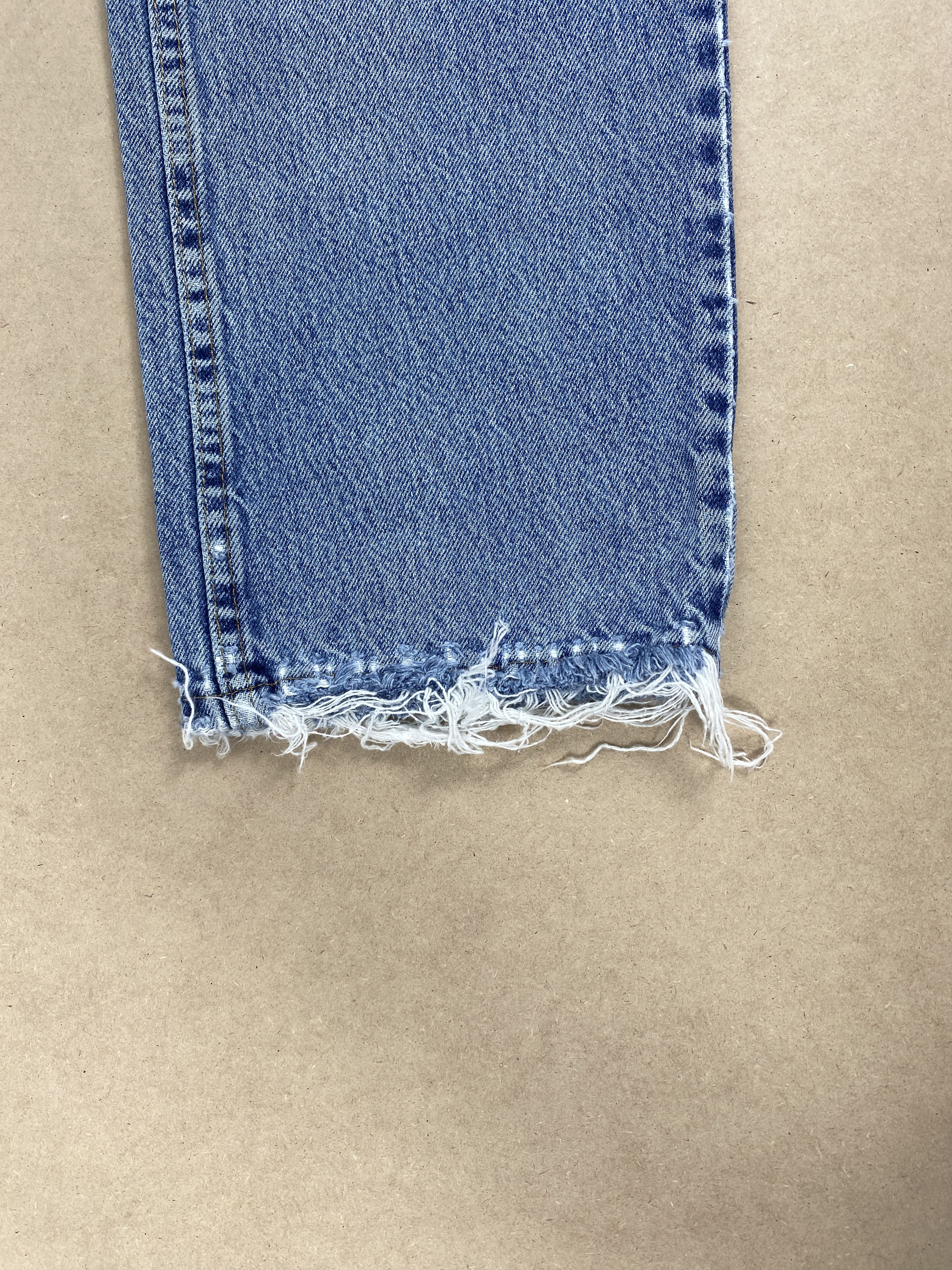 Vintage Vintage Wrangler Straight Cut Light Wash Jeans Size US 34 / EU 50 - 4 Thumbnail