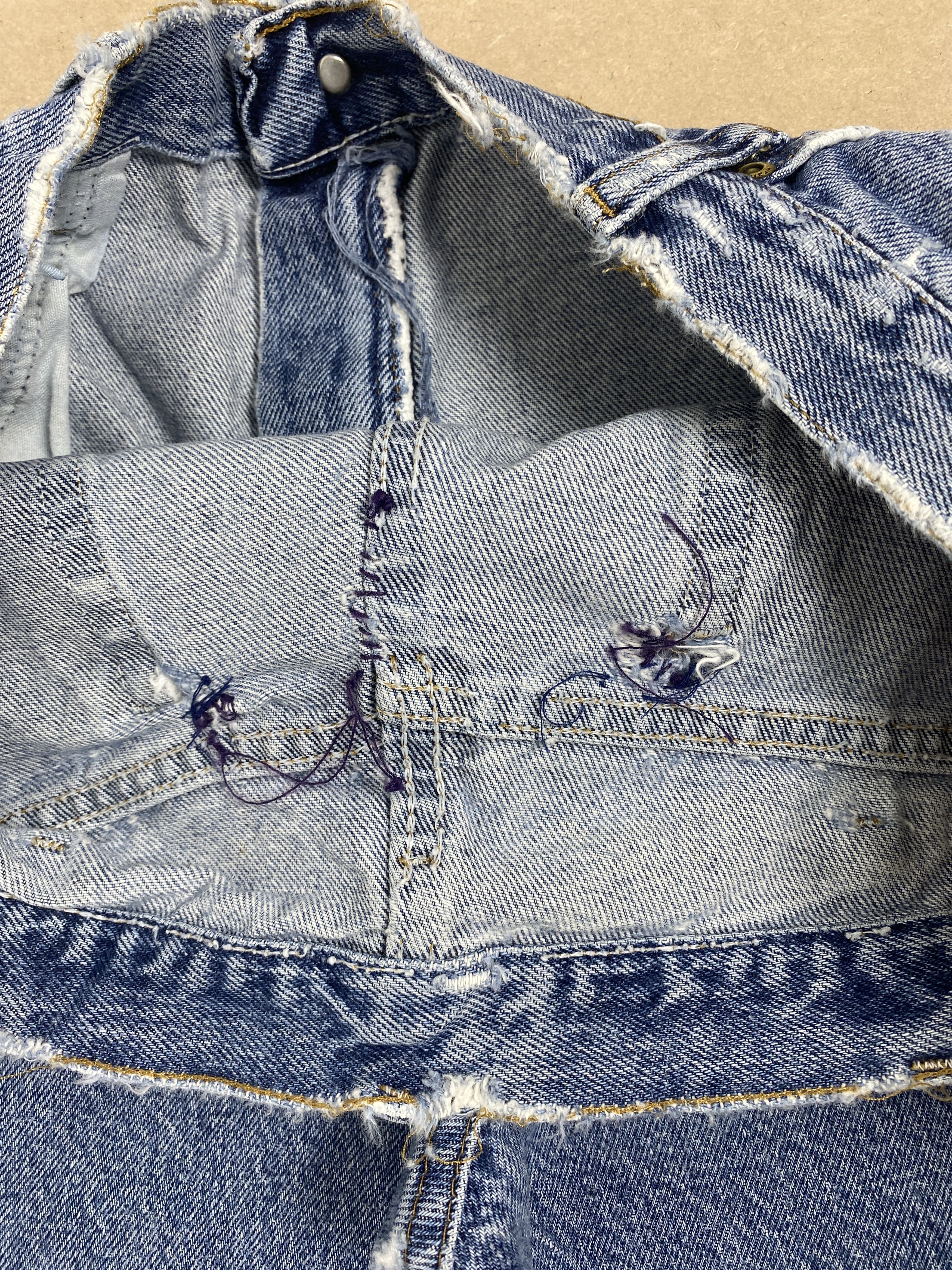 Vintage Vintage Wrangler Straight Cut Light Wash Jeans Size US 34 / EU 50 - 9 Thumbnail