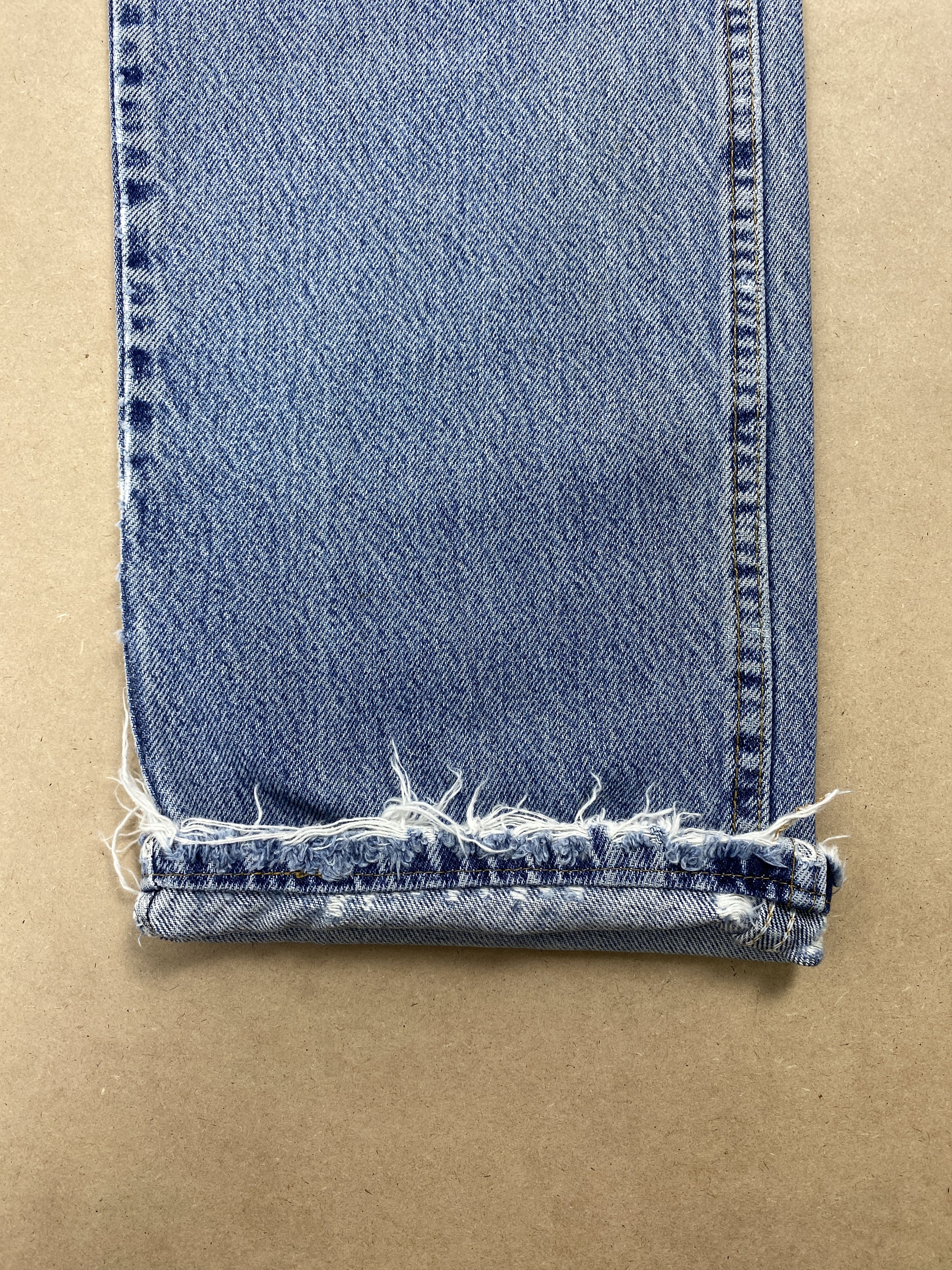 Vintage Vintage Wrangler Straight Cut Light Wash Jeans Size US 34 / EU 50 - 5 Thumbnail