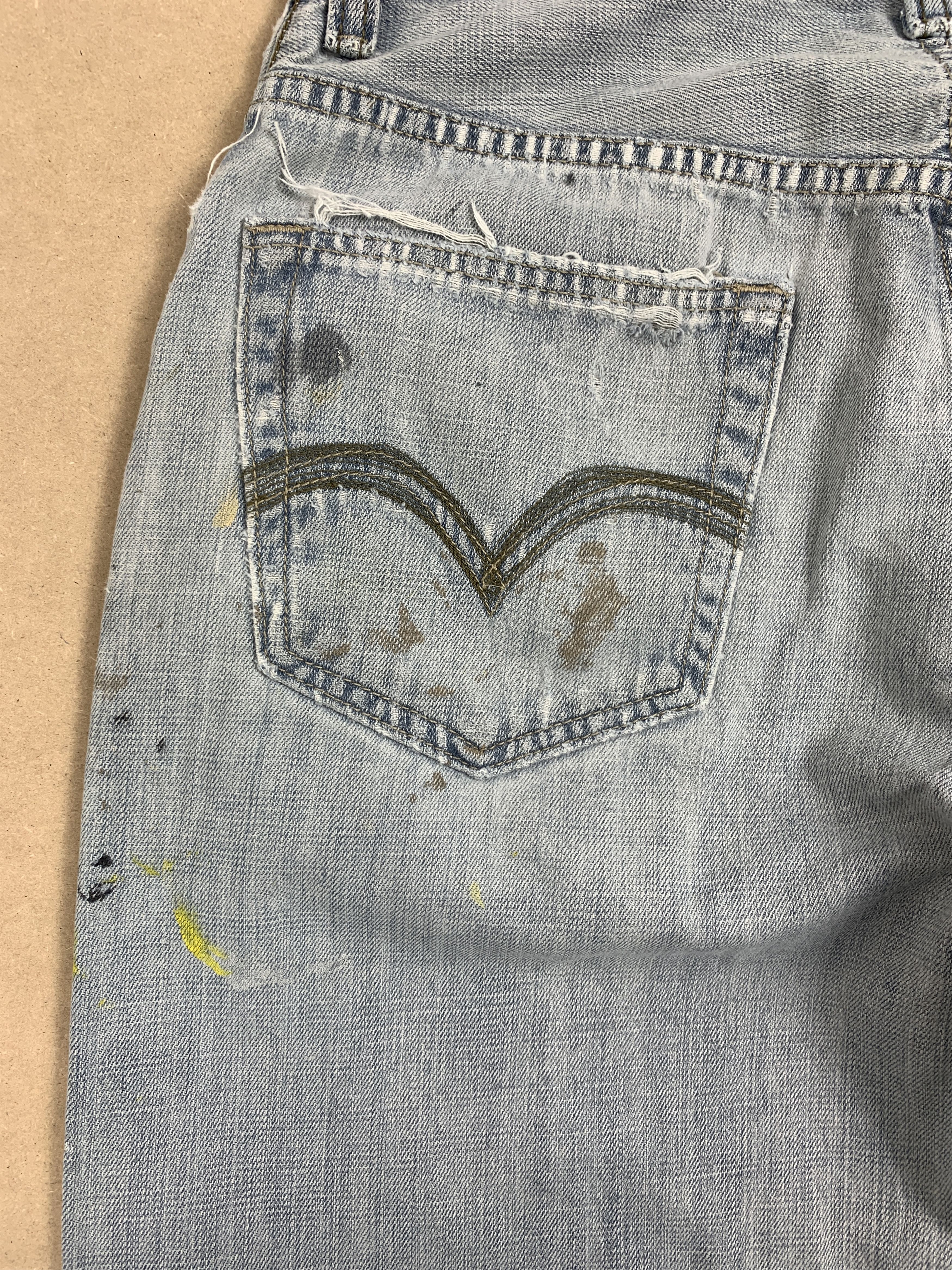 Levi's Vintage Levi's 559 VintageTag Painter Distressed Jeans P0203 Size US 29 - 13 Thumbnail