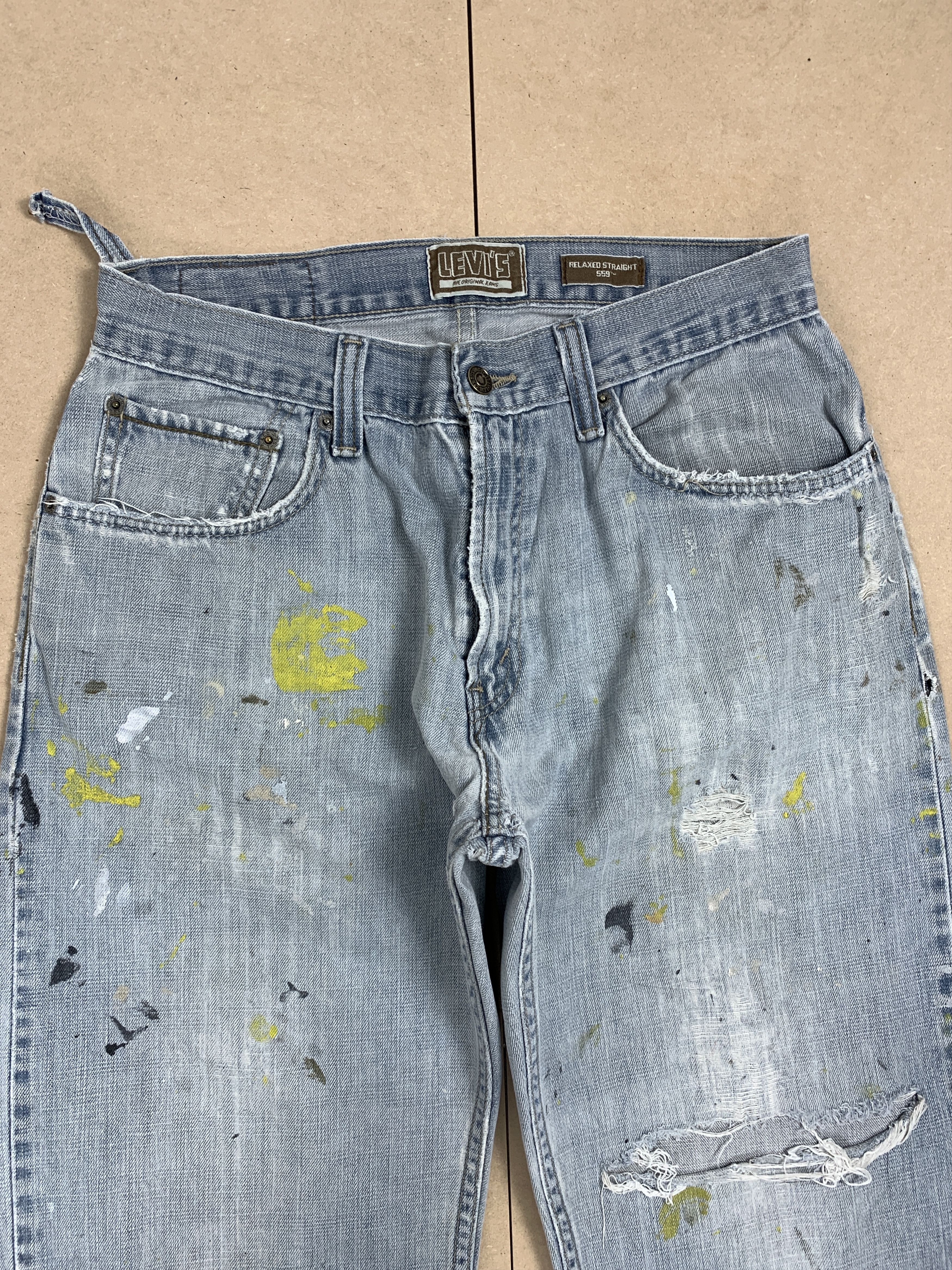 Levi's Vintage Levi's 559 VintageTag Painter Distressed Jeans P0203 Size US 29 - 2 Thumbnail