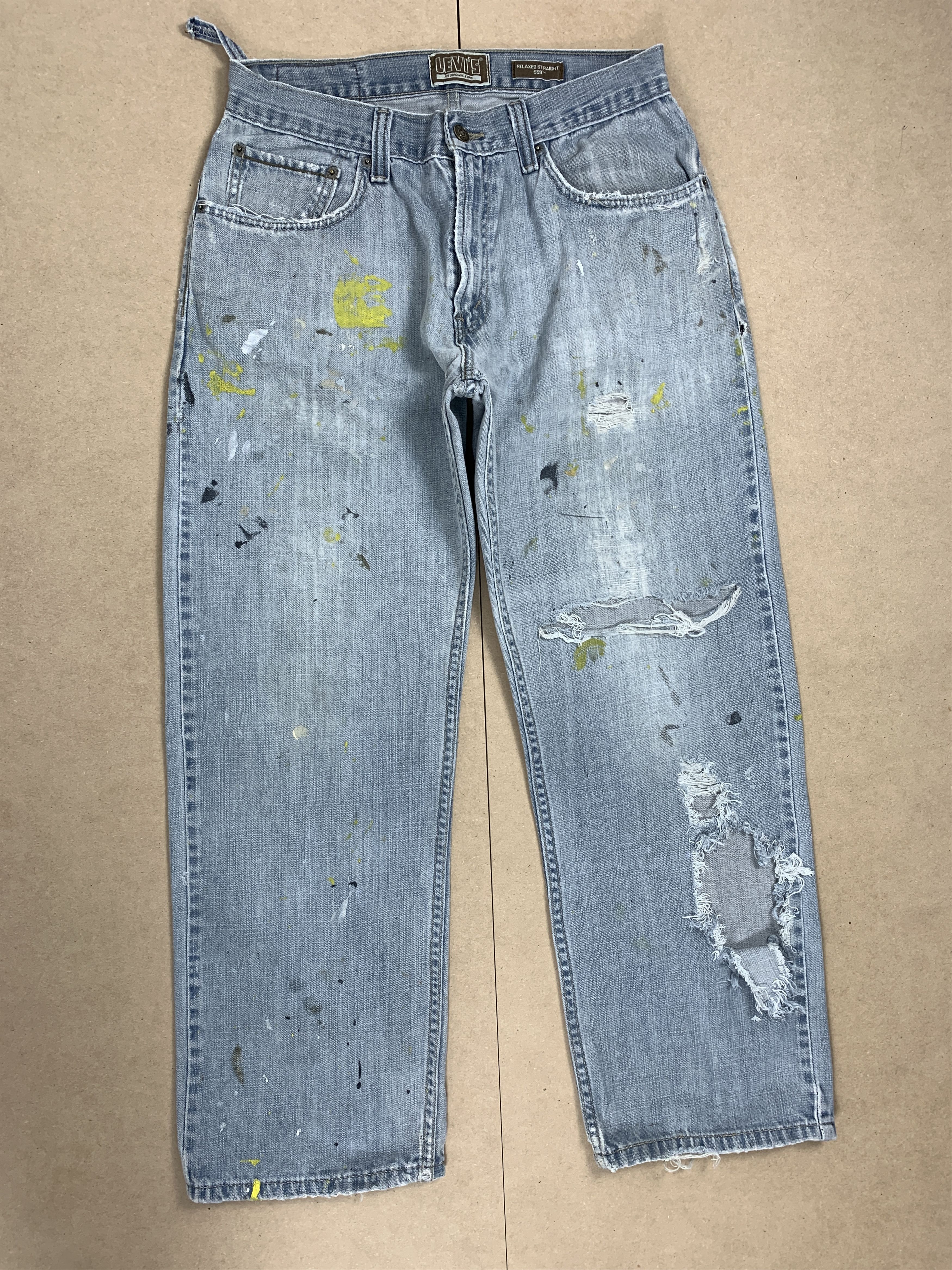 Levi's Vintage Levi's 559 VintageTag Painter Distressed Jeans P0203 Size US 29 - 1 Thumbnail