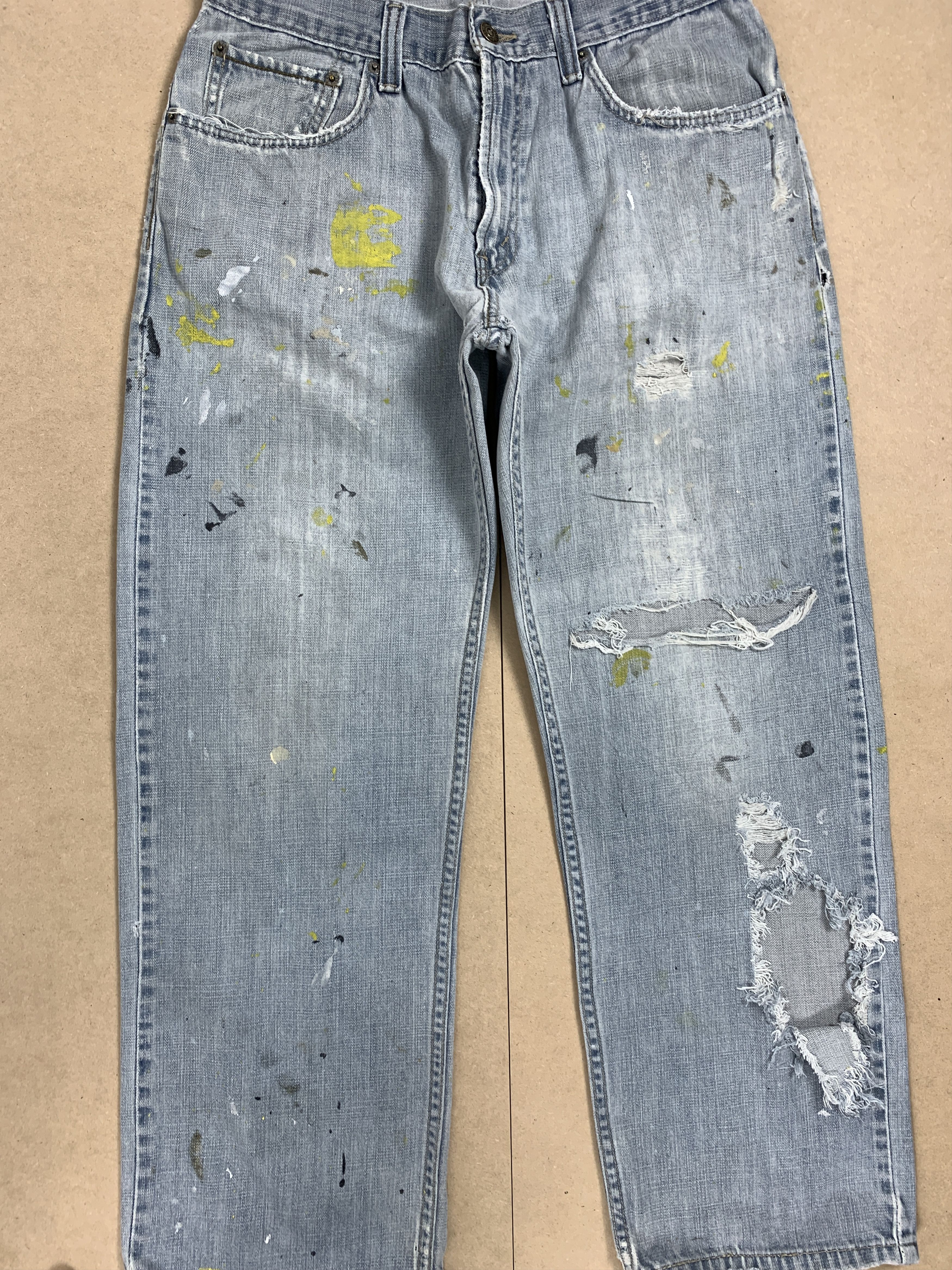 Levi's Vintage Levi's 559 VintageTag Painter Distressed Jeans P0203 Size US 29 - 6 Thumbnail