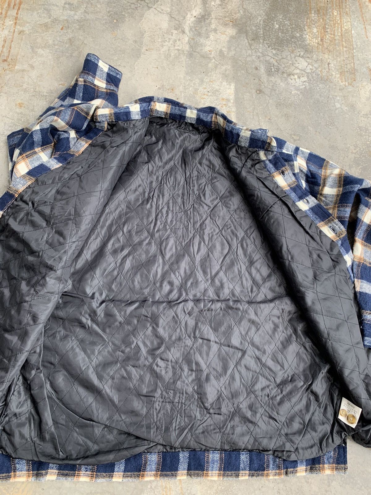 Flannel Vintage 90s JapaneseBrand Uniqlo Quilted Cpo Flannel Jacket Size US L / EU 52-54 / 3 - 4 Thumbnail