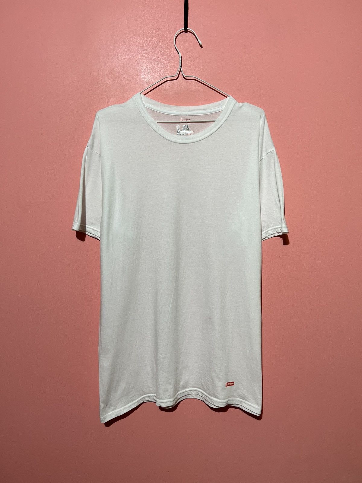 Hanes × Supreme Supreme x hanes tee t-shirt streetwear Size US L / EU 52-54 / 3 - 1 Thumbnail
