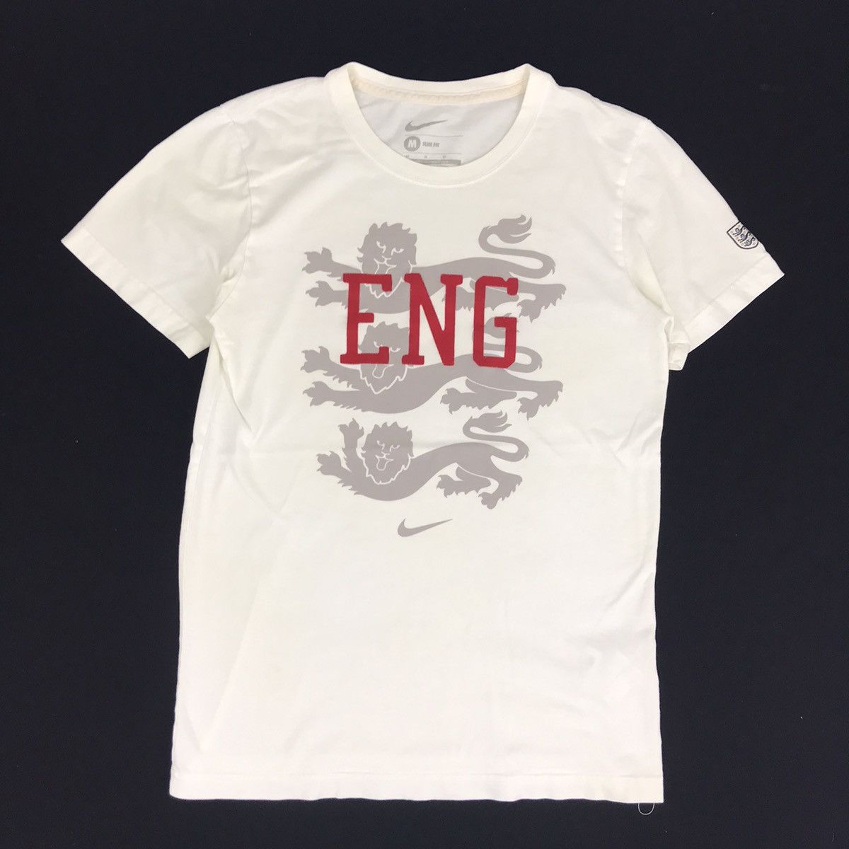 Nike Nike England Three Lions Logo Swoosh Slim Fits Tee Size S / US 4 / IT 40 - 1 Thumbnail