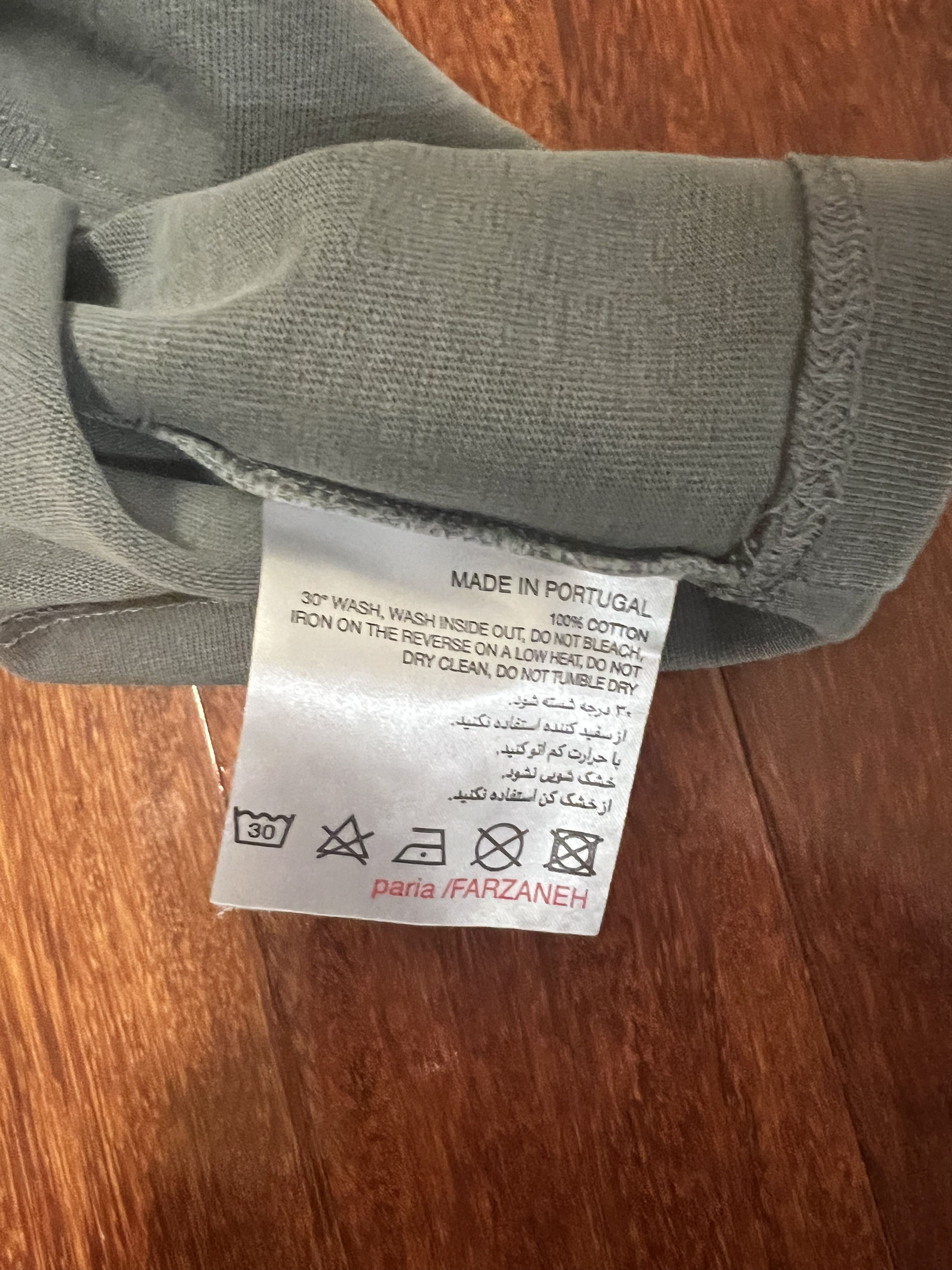 Paria Farzaneh 💚 Paria Farzaneh Still Standing Space Grey T-Shirt NEW Size US L / EU 52-54 / 3 - 9 Thumbnail