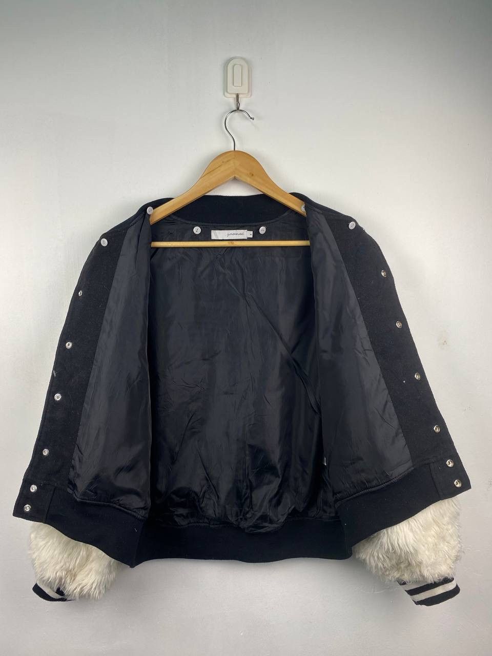 Japanese Brand Vintage awesome girl cropped varsity jacket mohair sleeve Size L / US 10 / IT 46 - 5 Thumbnail