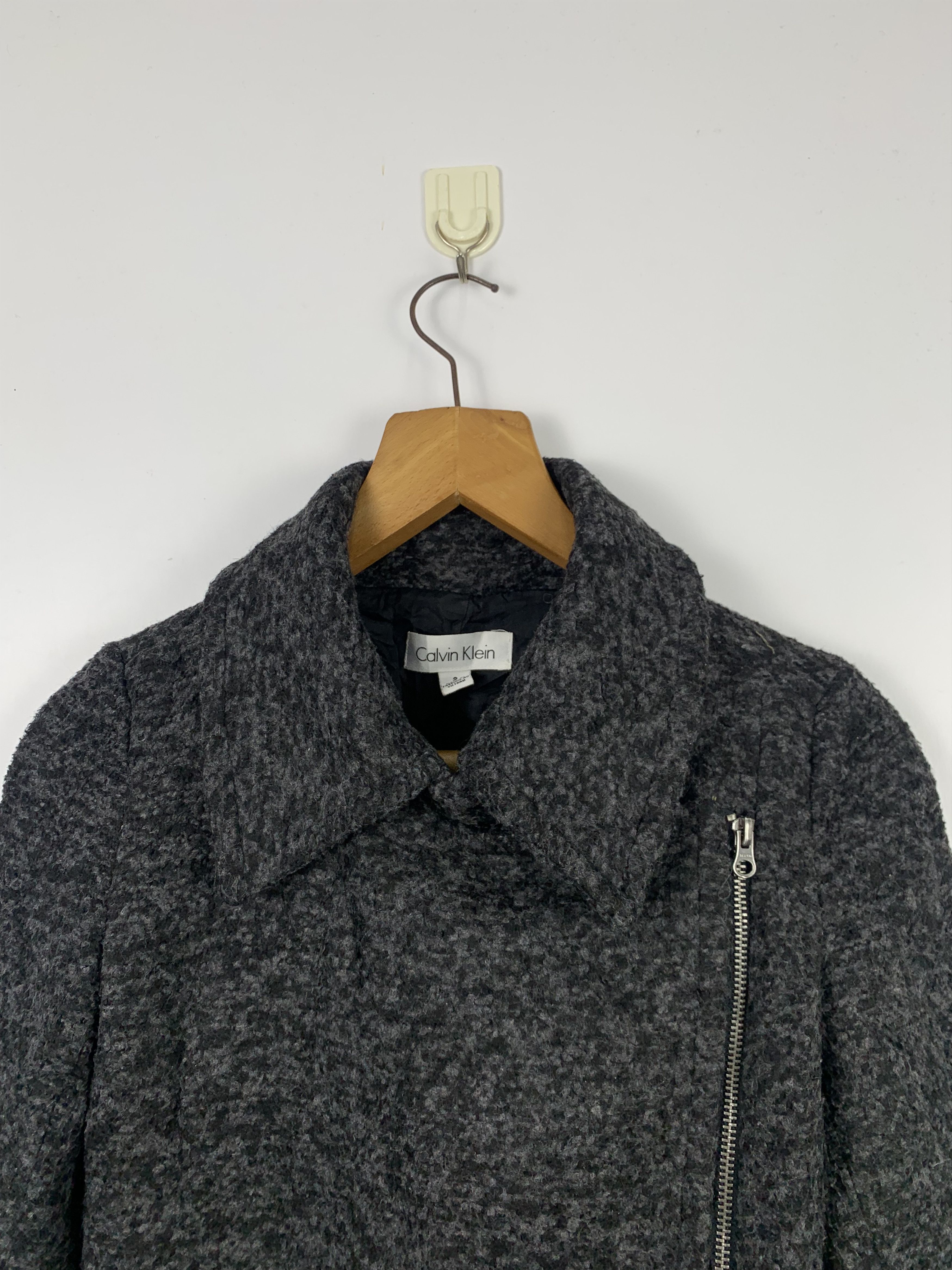 Calvin Klein Vintage Calvin Klein Zip up Jacket J0588 Size US S / EU 44-46 / 1 - 2 Thumbnail