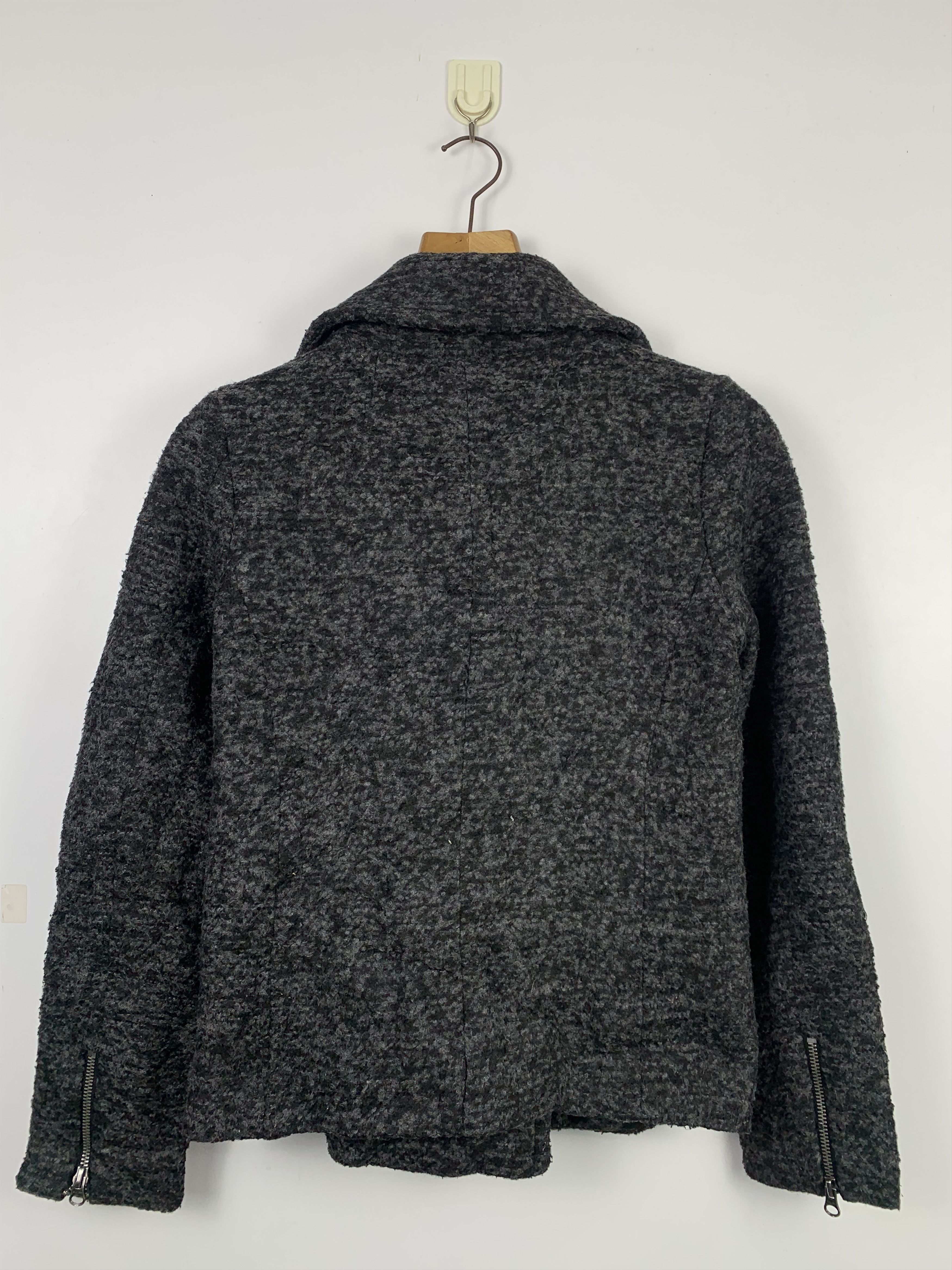 Calvin Klein Vintage Calvin Klein Zip up Jacket J0588 Size US S / EU 44-46 / 1 - 12 Thumbnail