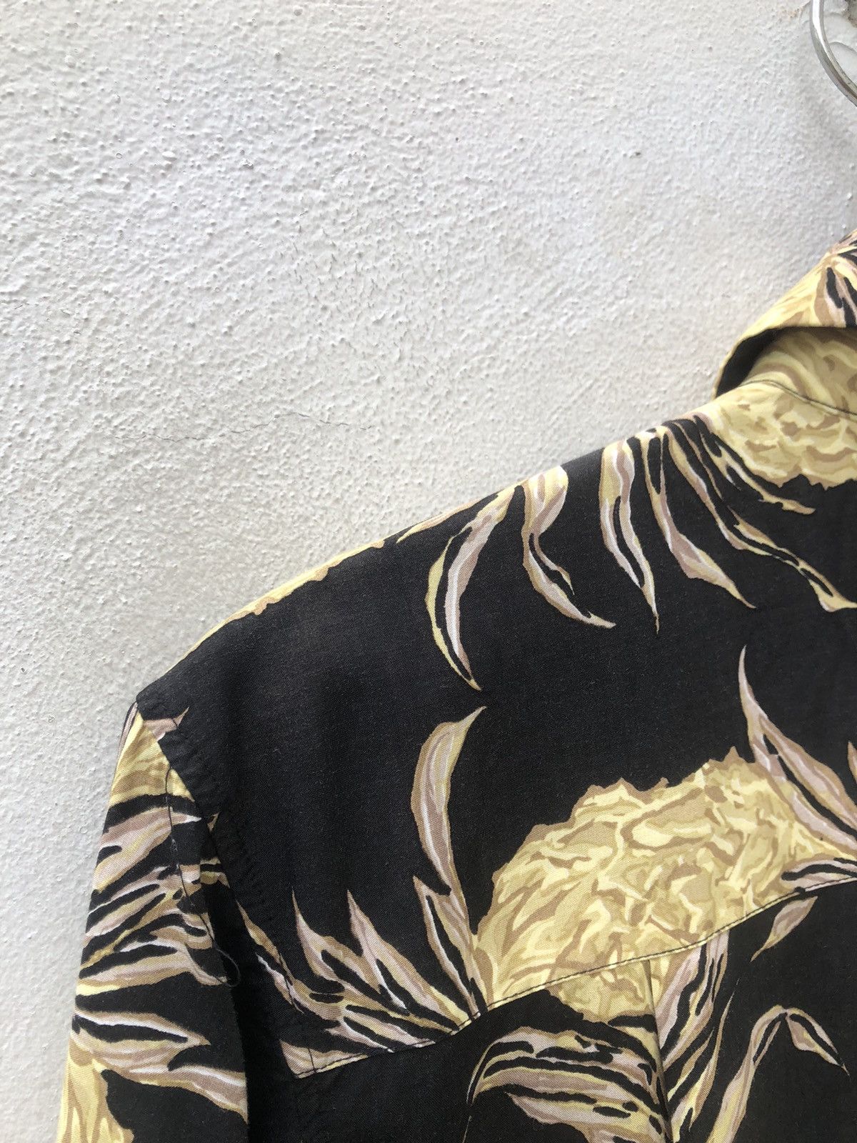 Vintage Japan Hawaiian Island Magic Pineapple Panel Print Rayon Size US M / EU 48-50 / 2 - 11 Thumbnail