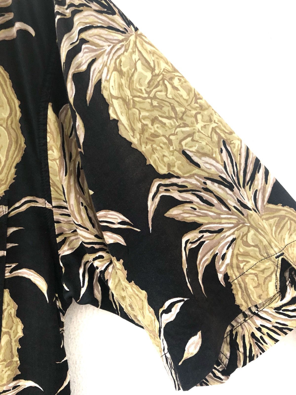 Vintage Japan Hawaiian Island Magic Pineapple Panel Print Rayon Size US M / EU 48-50 / 2 - 6 Thumbnail