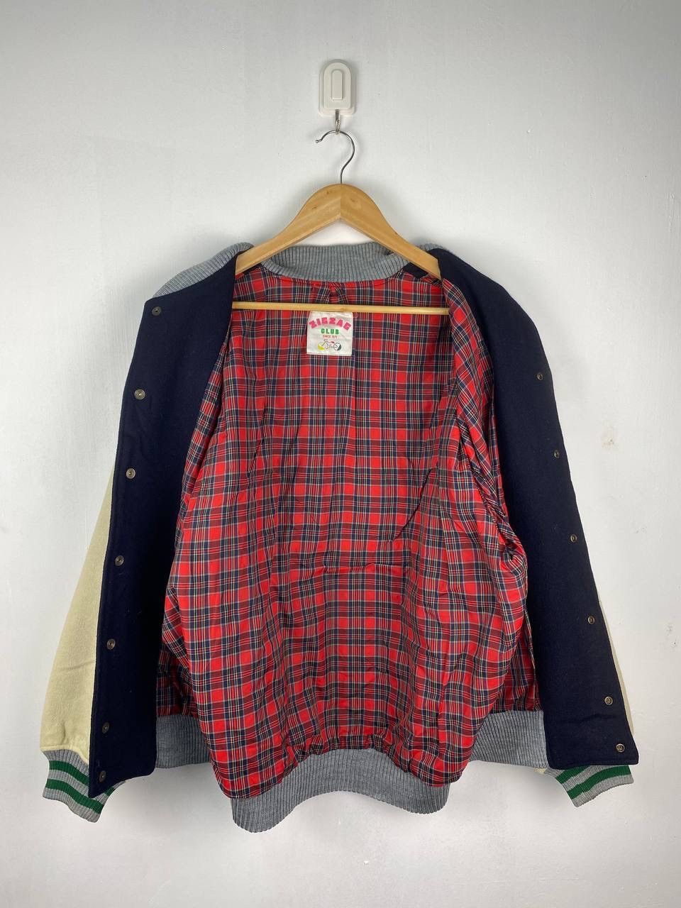 Japanese Brand Vintage zigzag club varsity jacket oversized baggy Size US M / EU 48-50 / 2 - 5 Thumbnail