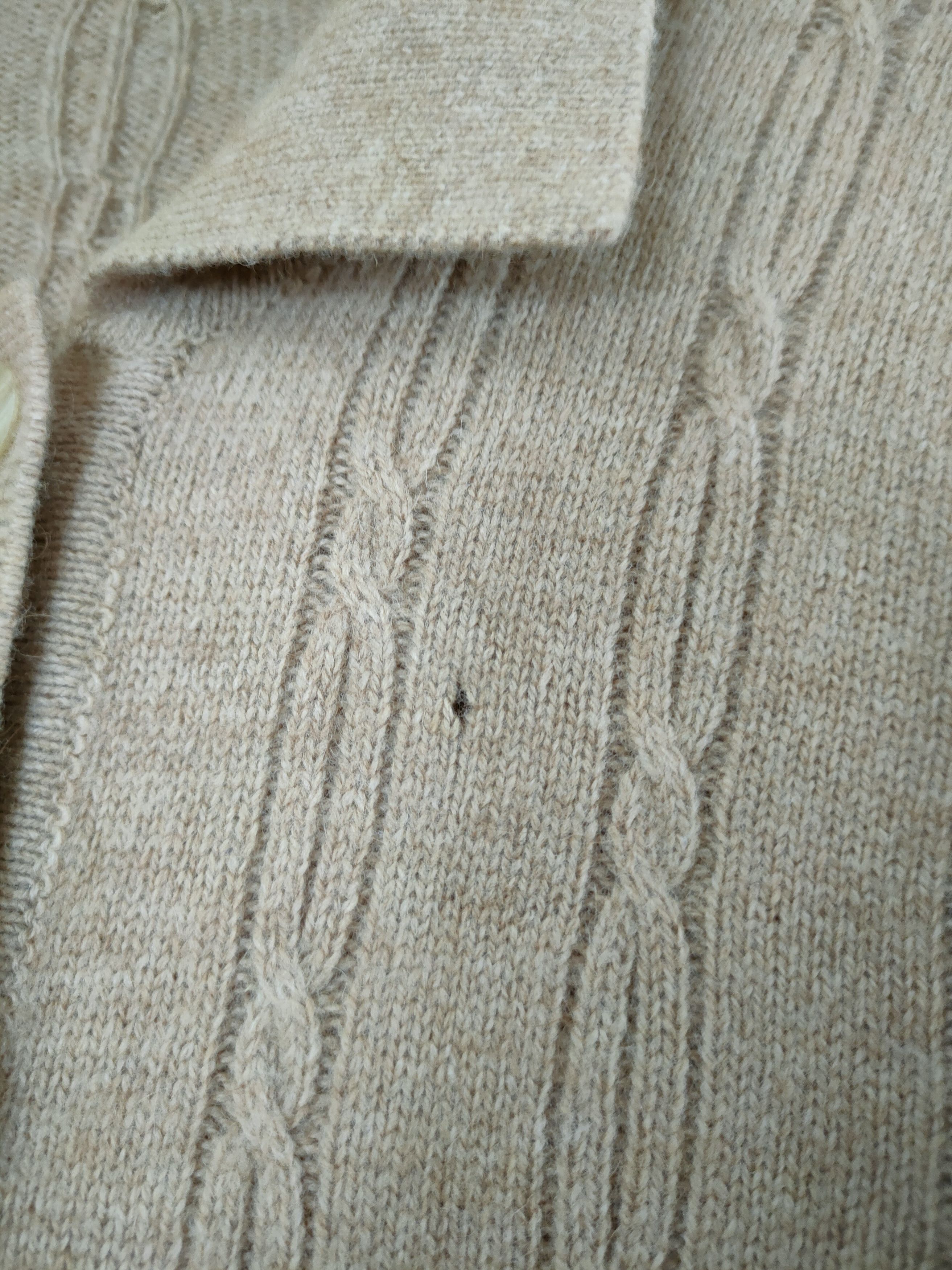 Aran Isles Knitwear D Zazie cardigan cable knitwear japan vintage #46-529 Size US L / EU 52-54 / 3 - 6 Thumbnail