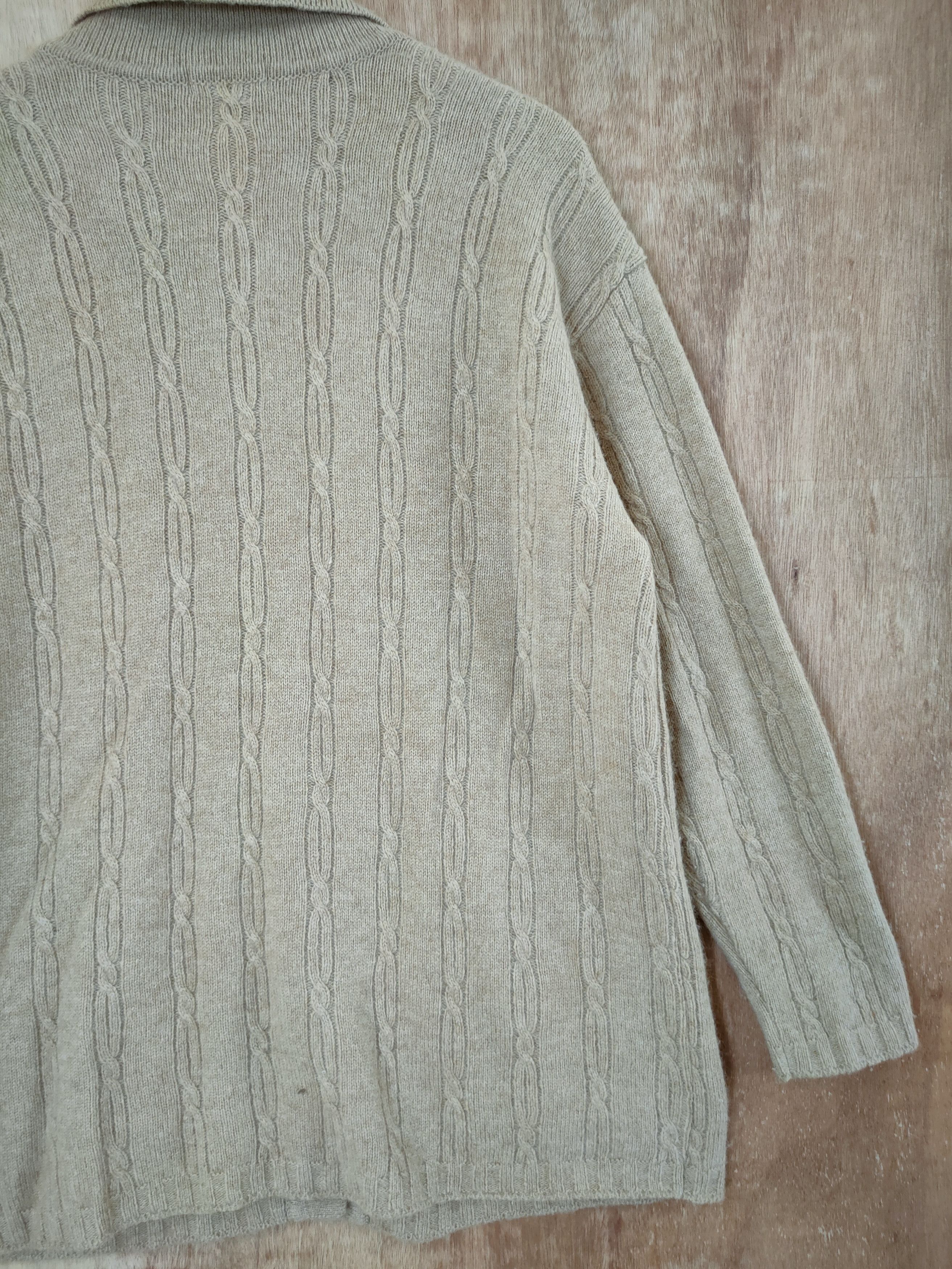 Aran Isles Knitwear D Zazie cardigan cable knitwear japan vintage #46-529 Size US L / EU 52-54 / 3 - 11 Thumbnail