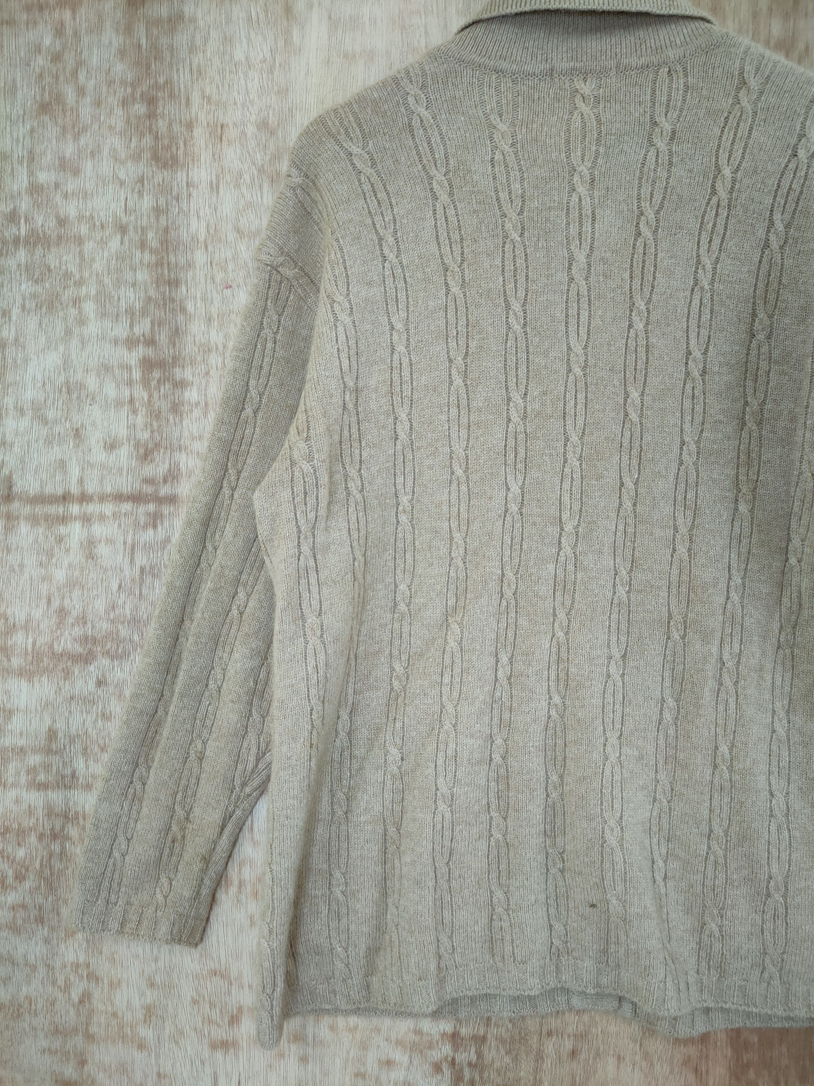 Aran Isles Knitwear D Zazie cardigan cable knitwear japan vintage #46-529 Size US L / EU 52-54 / 3 - 10 Thumbnail