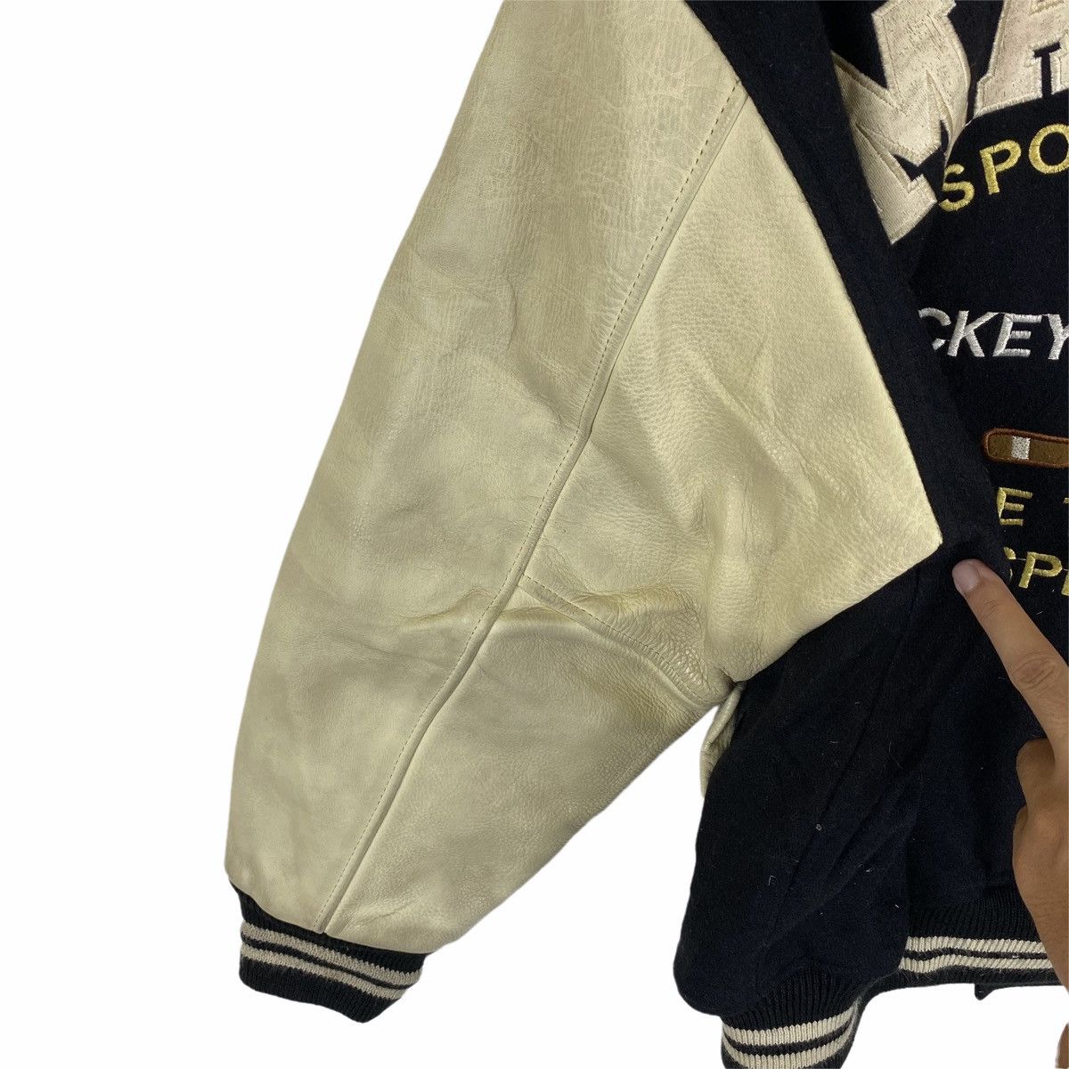 Macbeth Vintage MACBETH Ice Hockey Team Leather Varsity Jacket Size US M / EU 48-50 / 2 - 14 Thumbnail