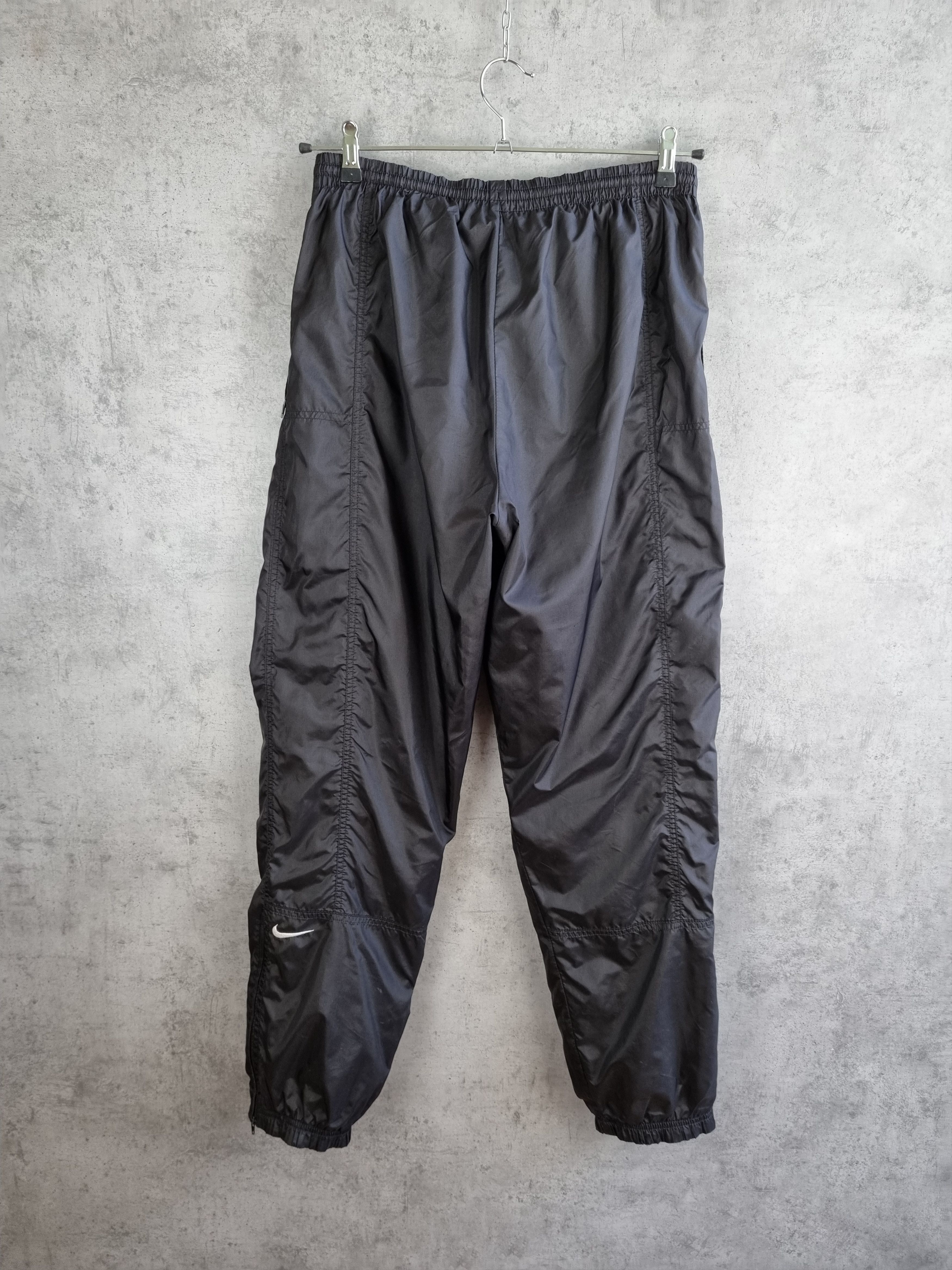Nike × Vintage Rare 90s Full Black NIKE Sport Nylon Pants Size US 32 / EU 48 - 1 Thumbnail