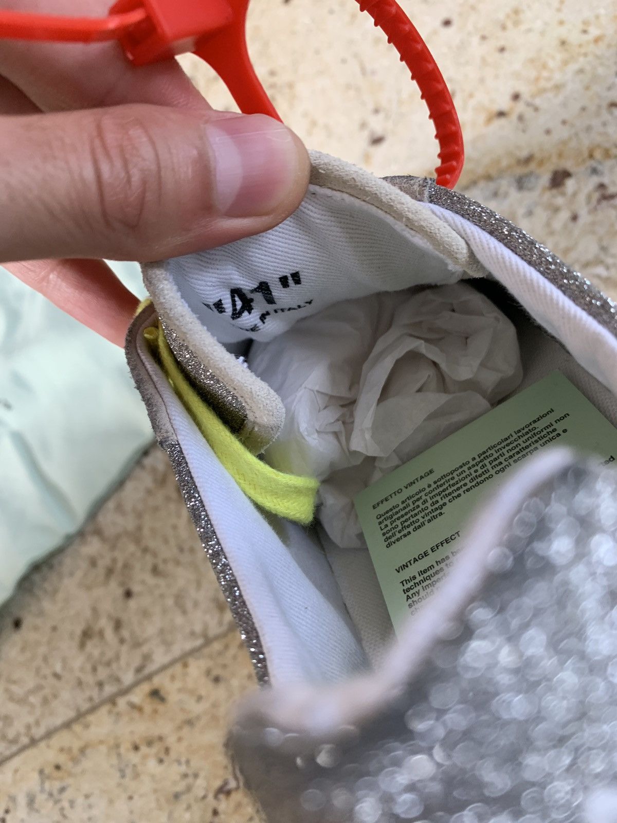 Off-White o1rshd1 Glitter 2.0 Sneakers in Silver Size US 8 / EU 41 - 13 Thumbnail