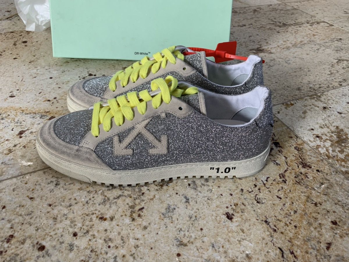 Off-White o1rshd1 Glitter 2.0 Sneakers in Silver Size US 8 / EU 41 - 3 Thumbnail