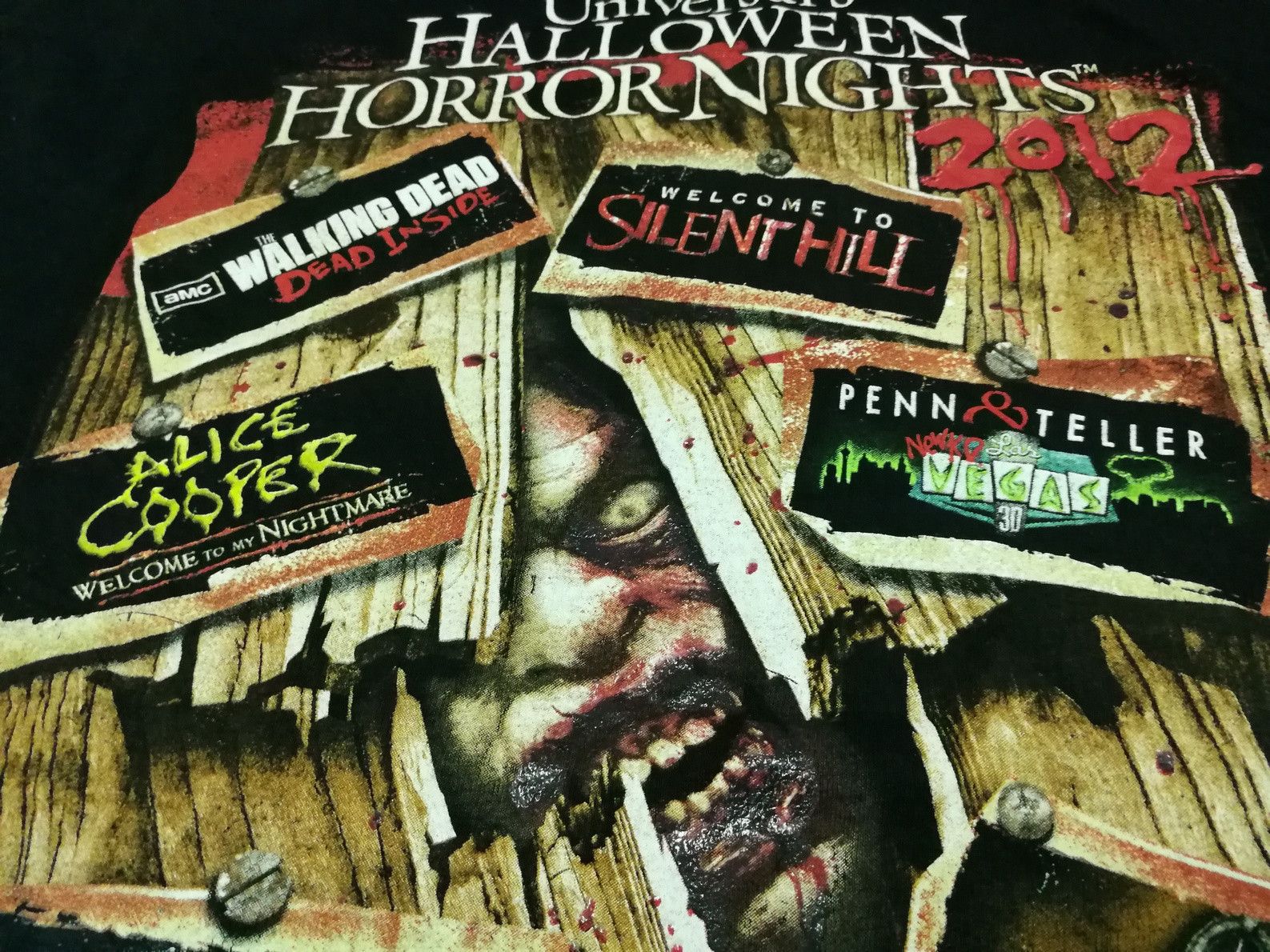 Expert Horror Vintage 90s Halloween Horror Universal Studios Monster Tee Size US L / EU 52-54 / 3 - 3 Thumbnail