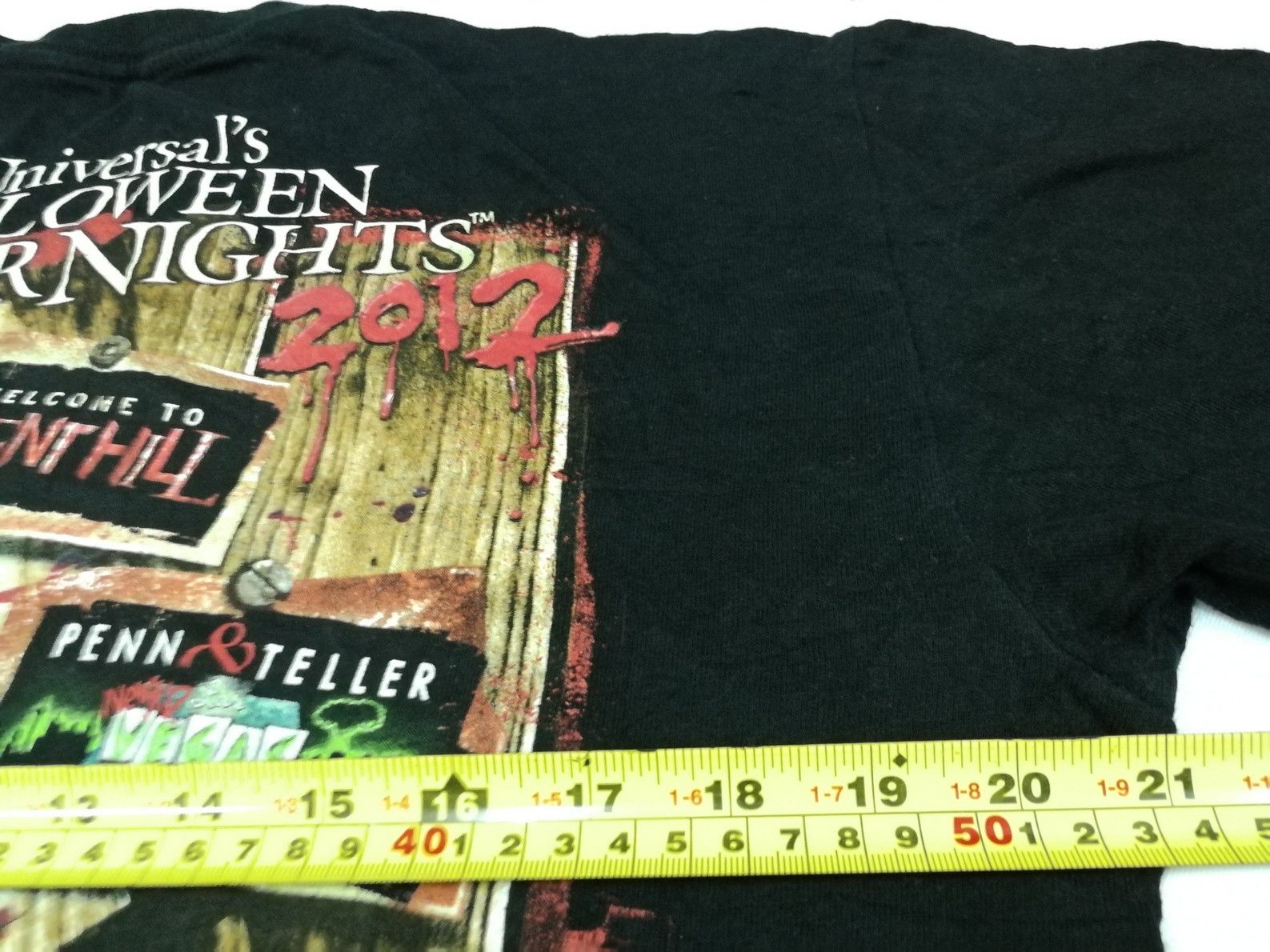 Expert Horror Vintage 90s Halloween Horror Universal Studios Monster Tee Size US L / EU 52-54 / 3 - 7 Thumbnail