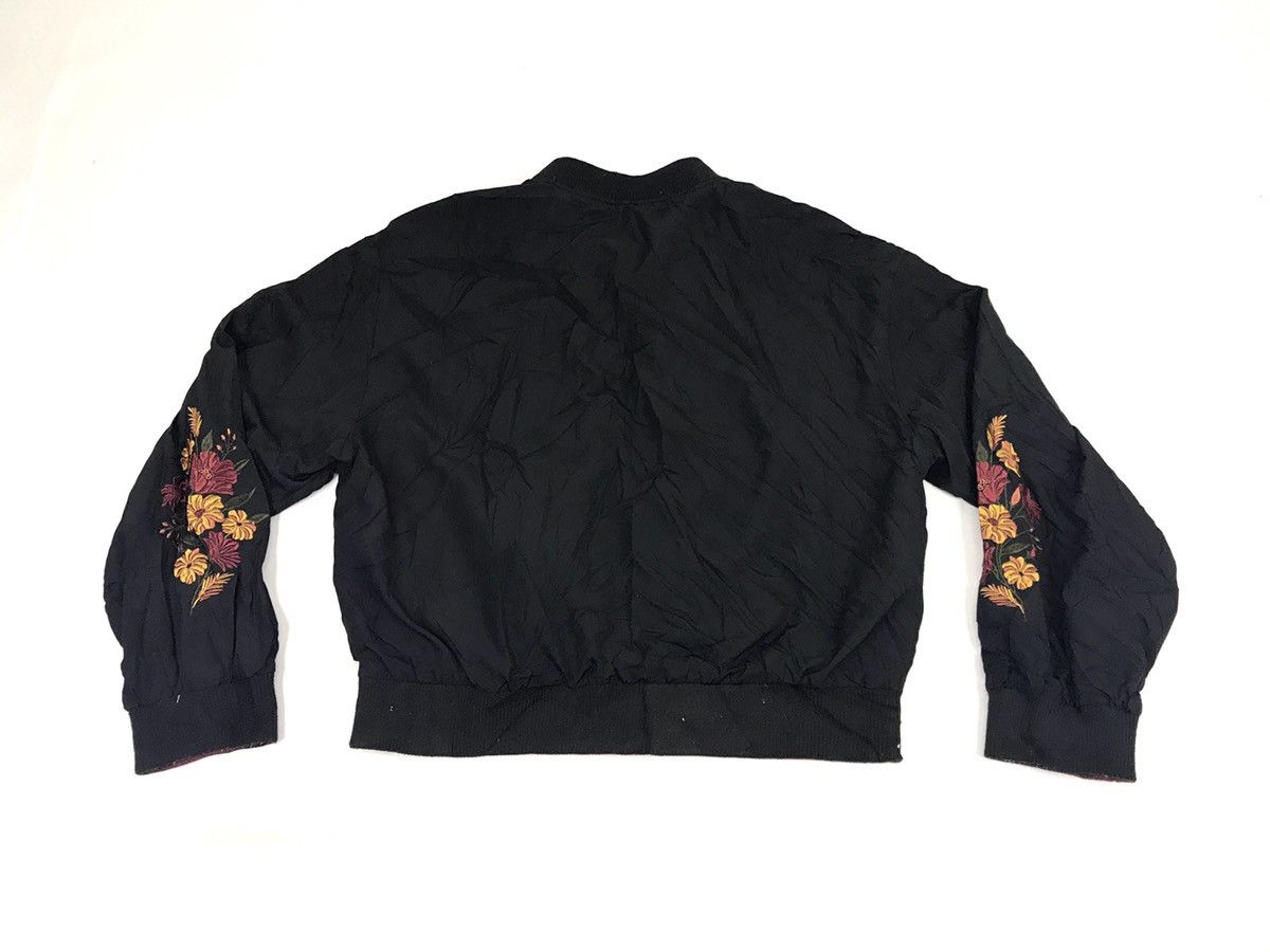 Other Kcde Begum Sukajan Bomber Embroidery Flower Floral Size M / US 6-8 / IT 42-44 - 9 Thumbnail