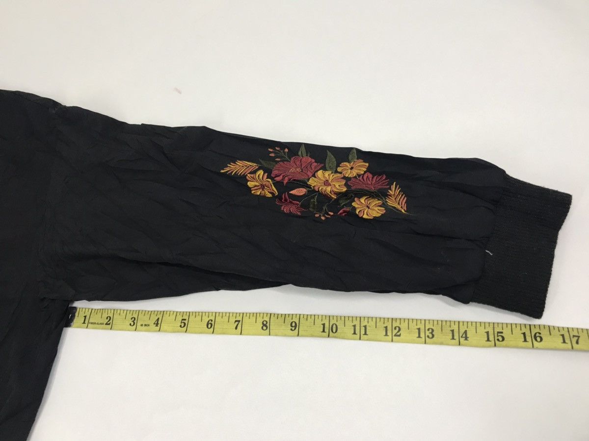 Other Kcde Begum Sukajan Bomber Embroidery Flower Floral Size M / US 6-8 / IT 42-44 - 8 Thumbnail