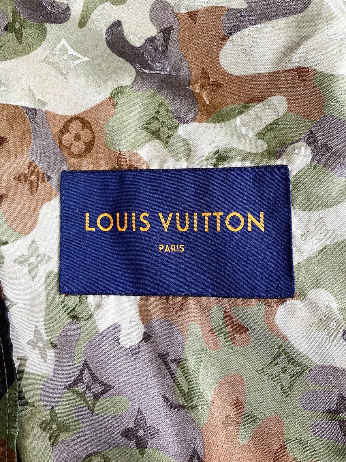 Louis Vuitton Louis Vuitton Camo Monogram Wind Breaker Size US L / EU 52-54 / 3 - 4 Thumbnail