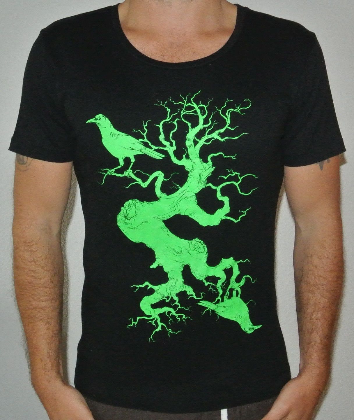 JOHN LAWRENCE SULLIVAN A22 John Lawrence Sullivan kaw scary tree Tee S made japan Size US S / EU 44-46 / 1 - 7 Thumbnail