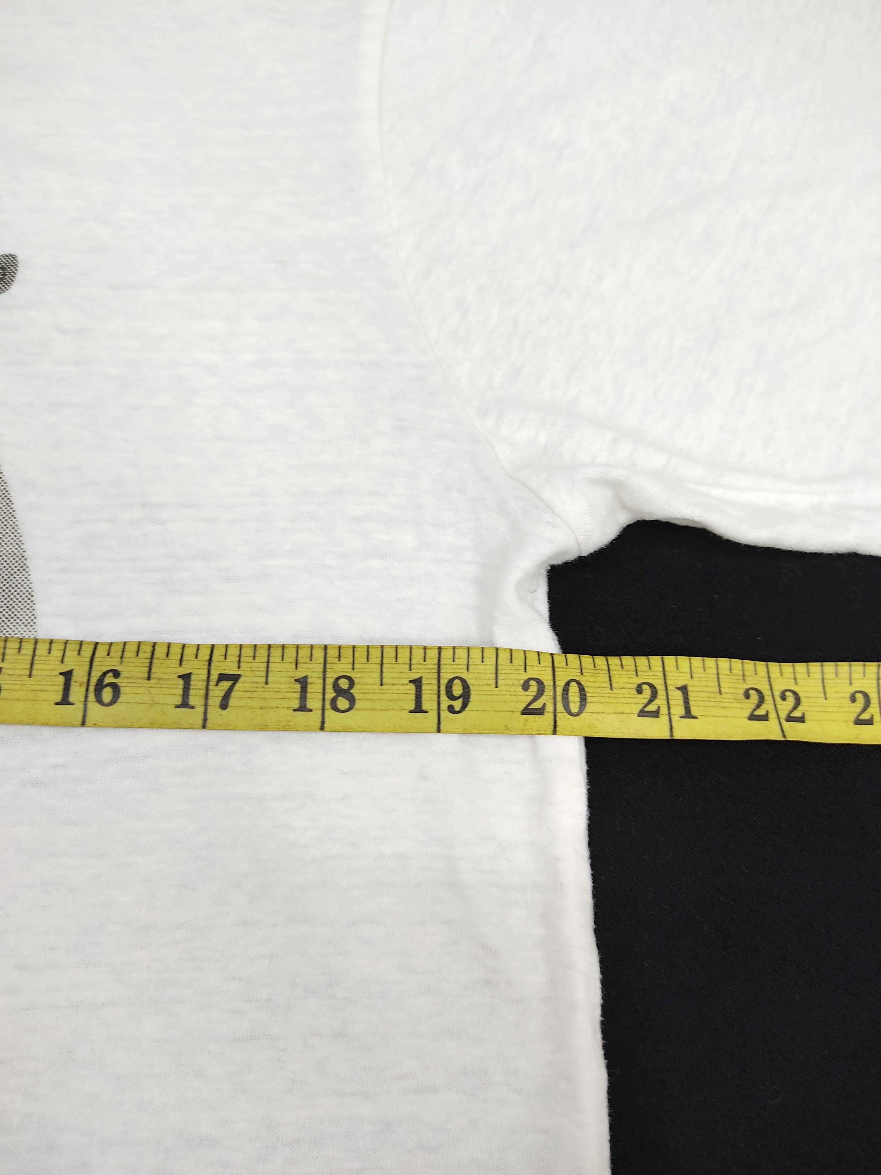 Paul Smith R.Newbold Born in Britain Cut Sew Fold Wear it Tee T-shirt Size L / US 10 / IT 46 - 7 Thumbnail