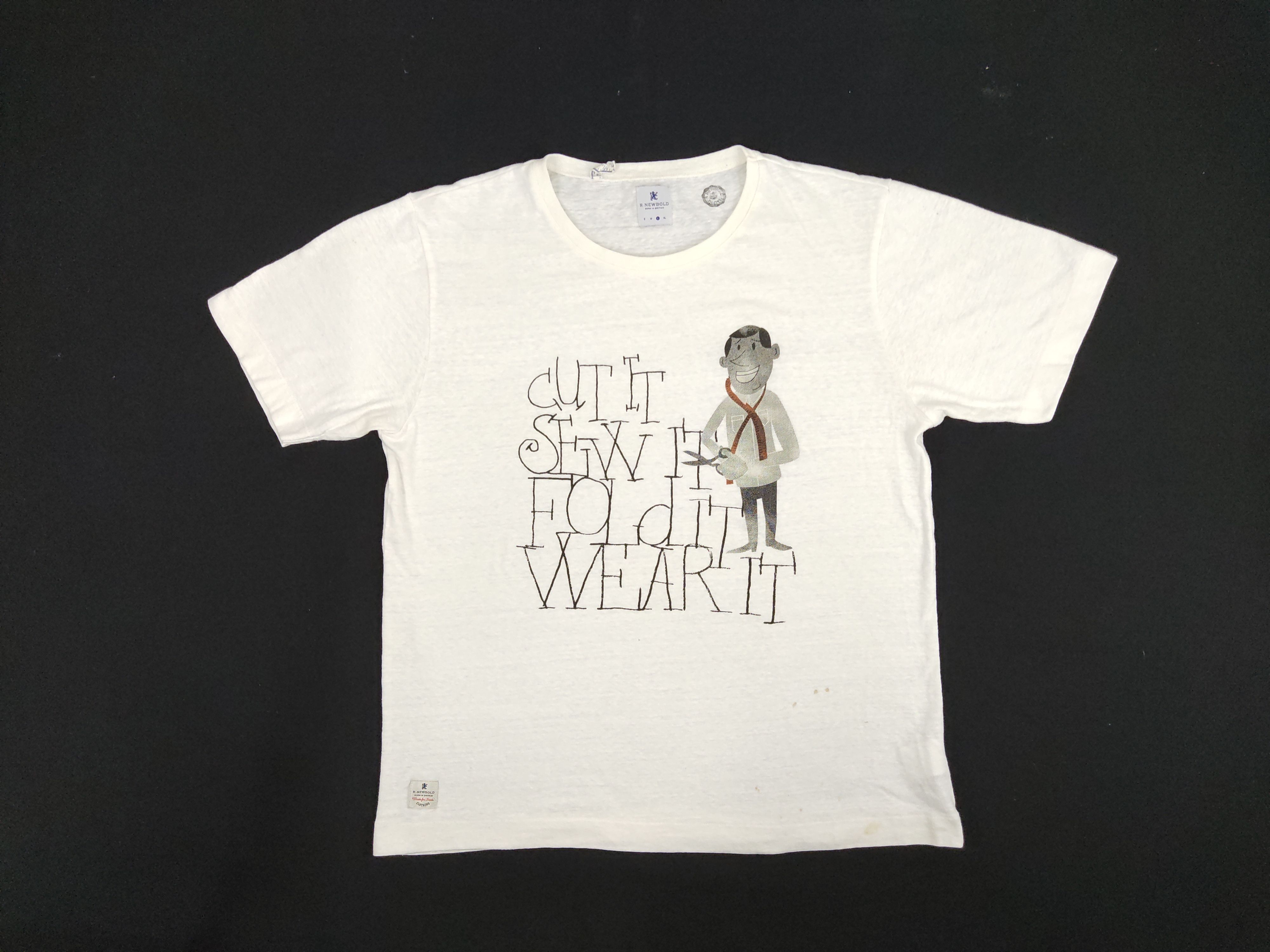 Paul Smith R.Newbold Born in Britain Cut Sew Fold Wear it Tee T-shirt Size L / US 10 / IT 46 - 1 Thumbnail
