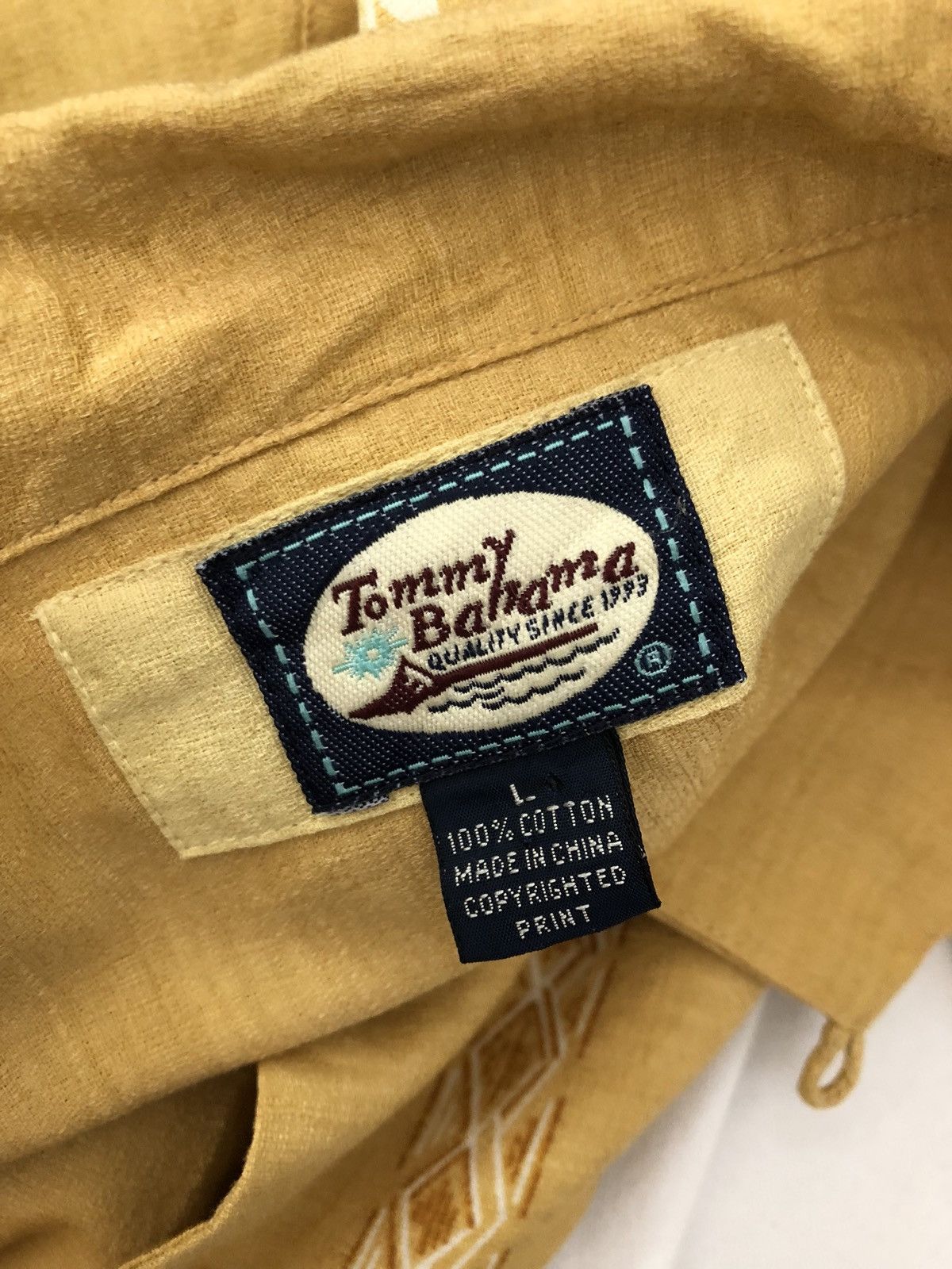 Tommy Bahama Tommy Bahama Pineapple 🍍 Printed Border Hawaiian Shirt Size US L / EU 52-54 / 3 - 9 Thumbnail