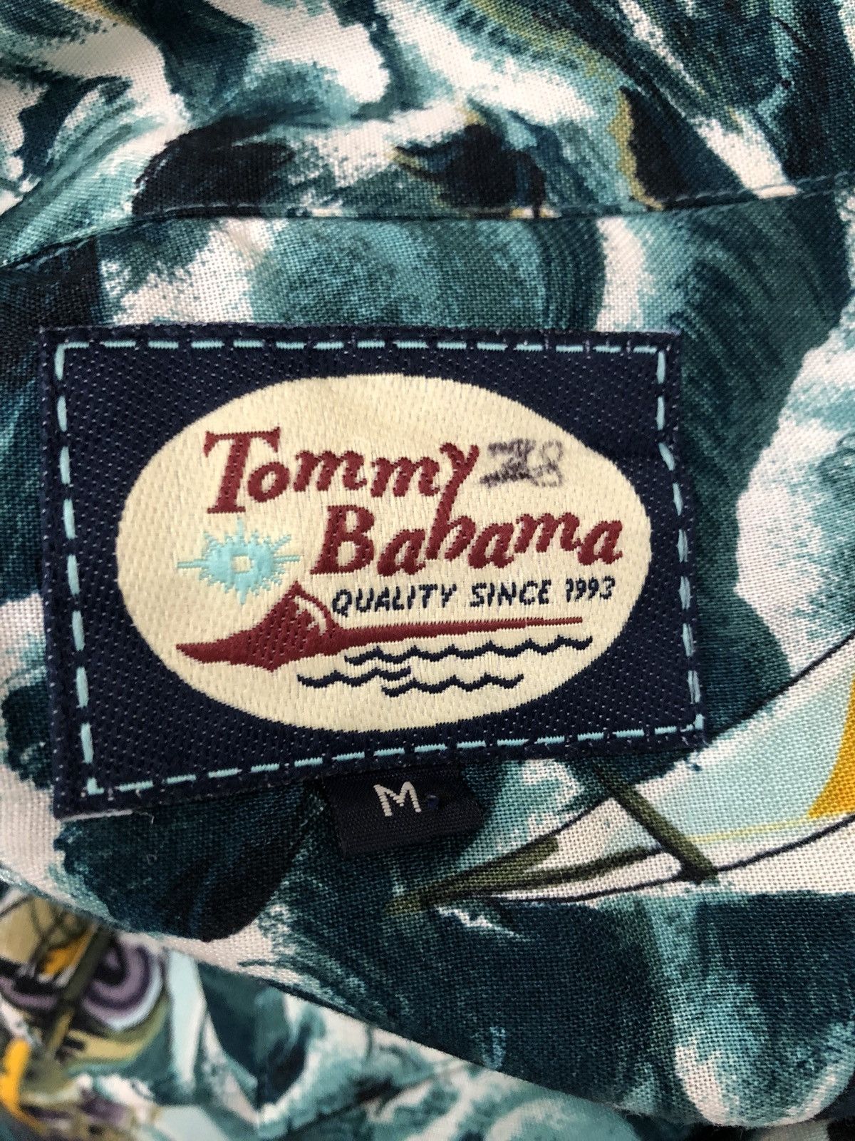 Tommy Bahama Vintage TB 100% Rayon Sail Boat Palm Tree Ocean Hawaiian Size US M / EU 48-50 / 2 - 13 Thumbnail