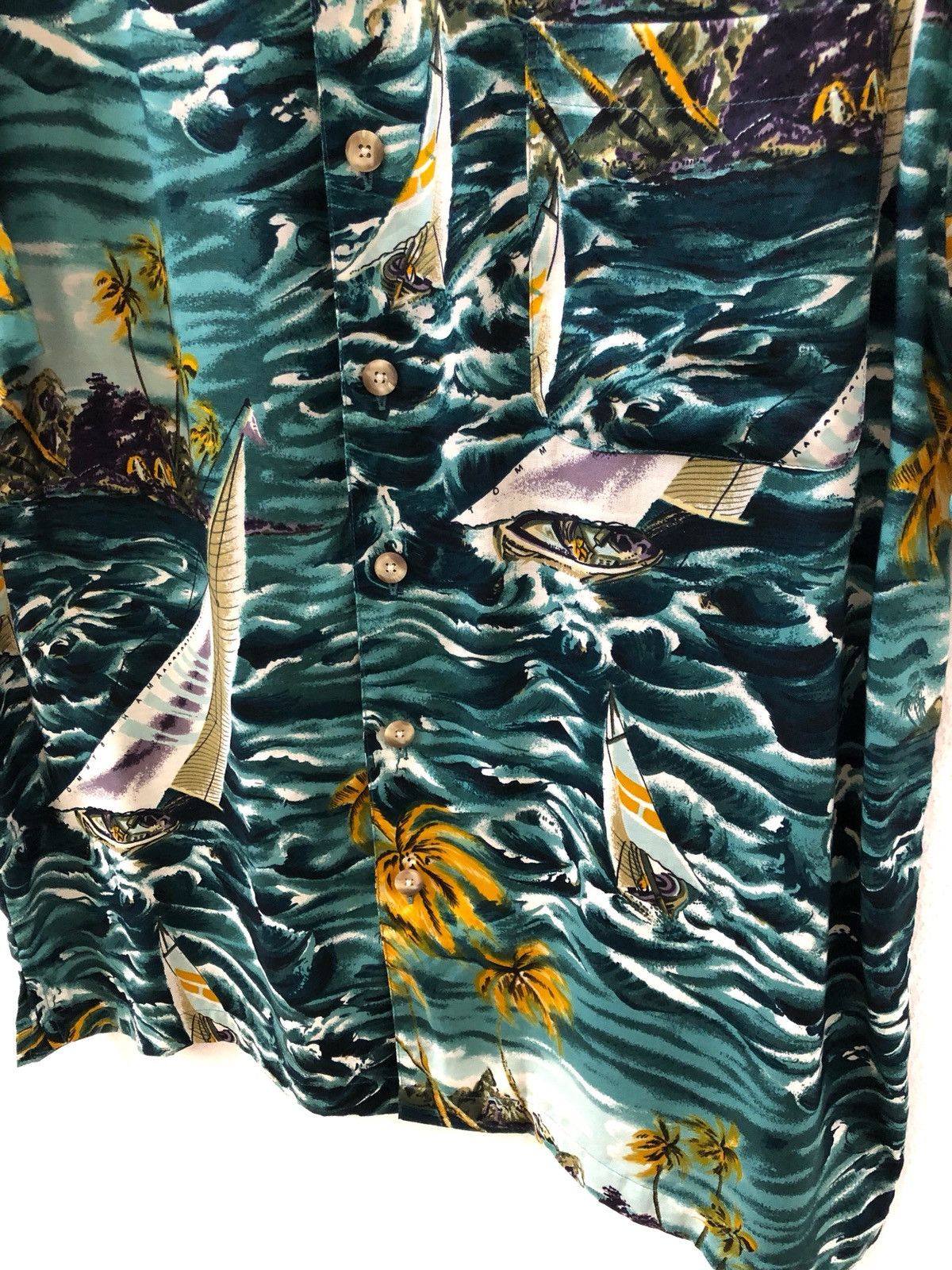 Tommy Bahama Vintage TB 100% Rayon Sail Boat Palm Tree Ocean Hawaiian Size US M / EU 48-50 / 2 - 5 Thumbnail