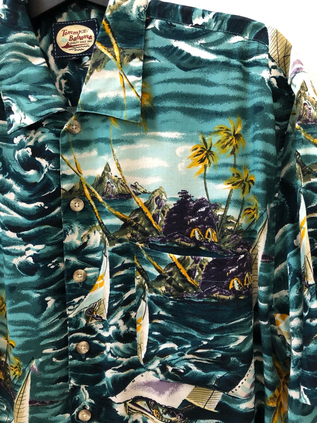 Tommy Bahama Vintage TB 100% Rayon Sail Boat Palm Tree Ocean Hawaiian Size US M / EU 48-50 / 2 - 4 Thumbnail