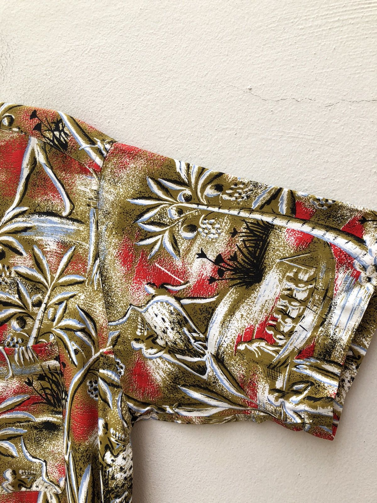 Other Jun Saito Grass Men’s Japan Abstract Print Rayon Hawaiian Size US M / EU 48-50 / 2 - 10 Thumbnail