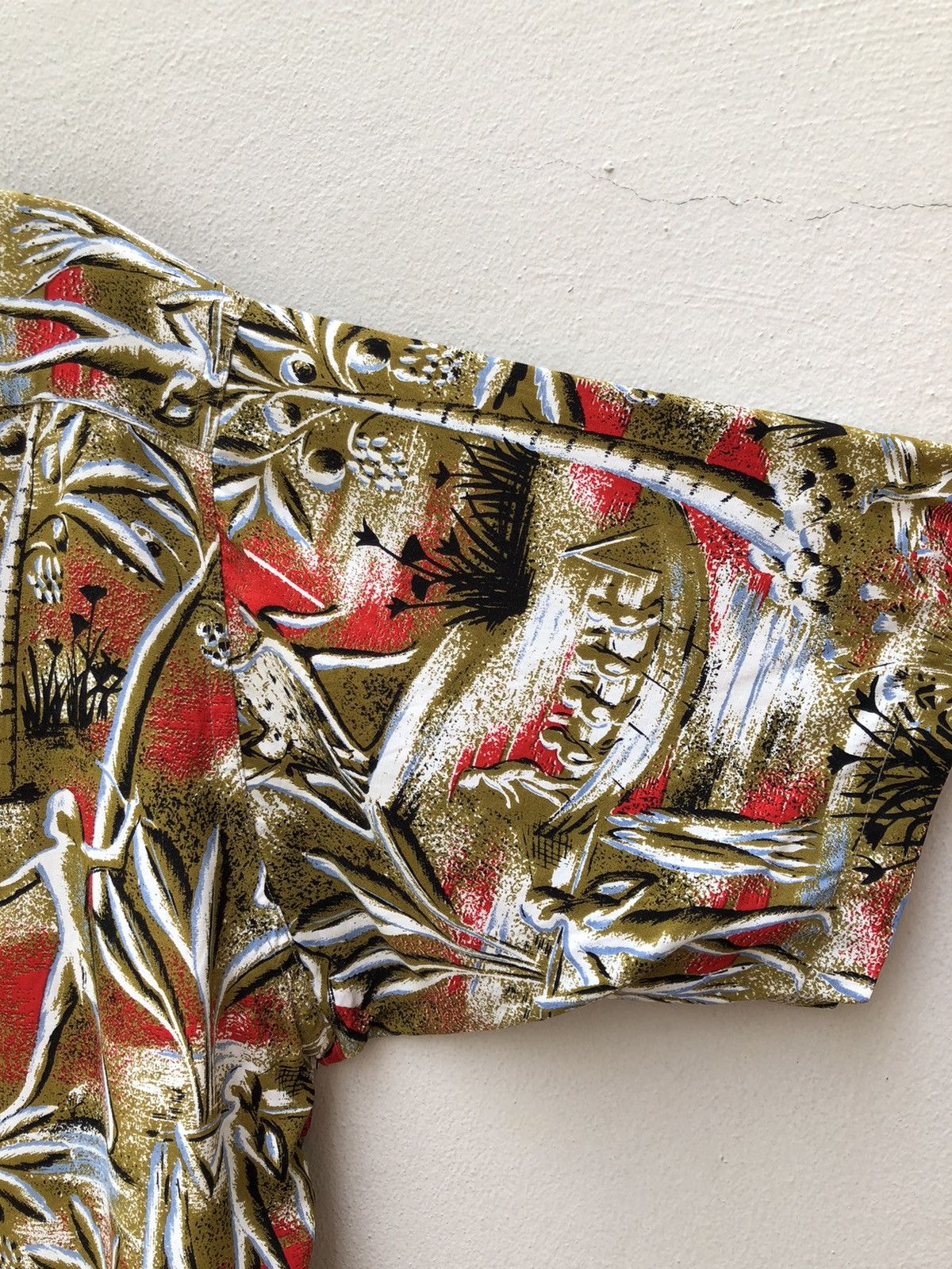 Other Jun Saito Grass Men’s Japan Abstract Print Rayon Hawaiian Size US M / EU 48-50 / 2 - 19 Thumbnail