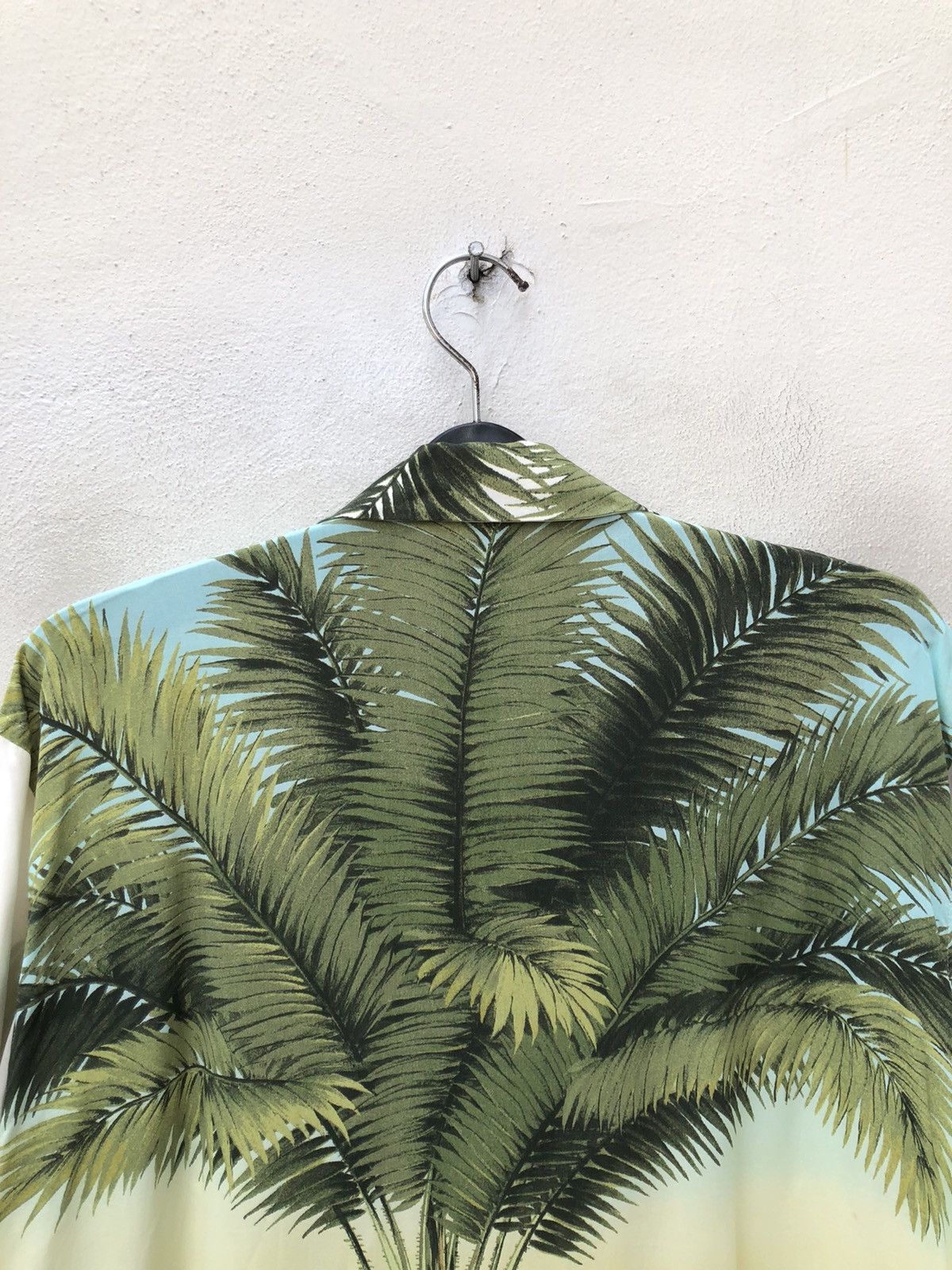 Matsuda Vintage 90s Nicole Club For Men Japan Rayon Hawaiian Shirt Size US L / EU 52-54 / 3 - 4 Thumbnail