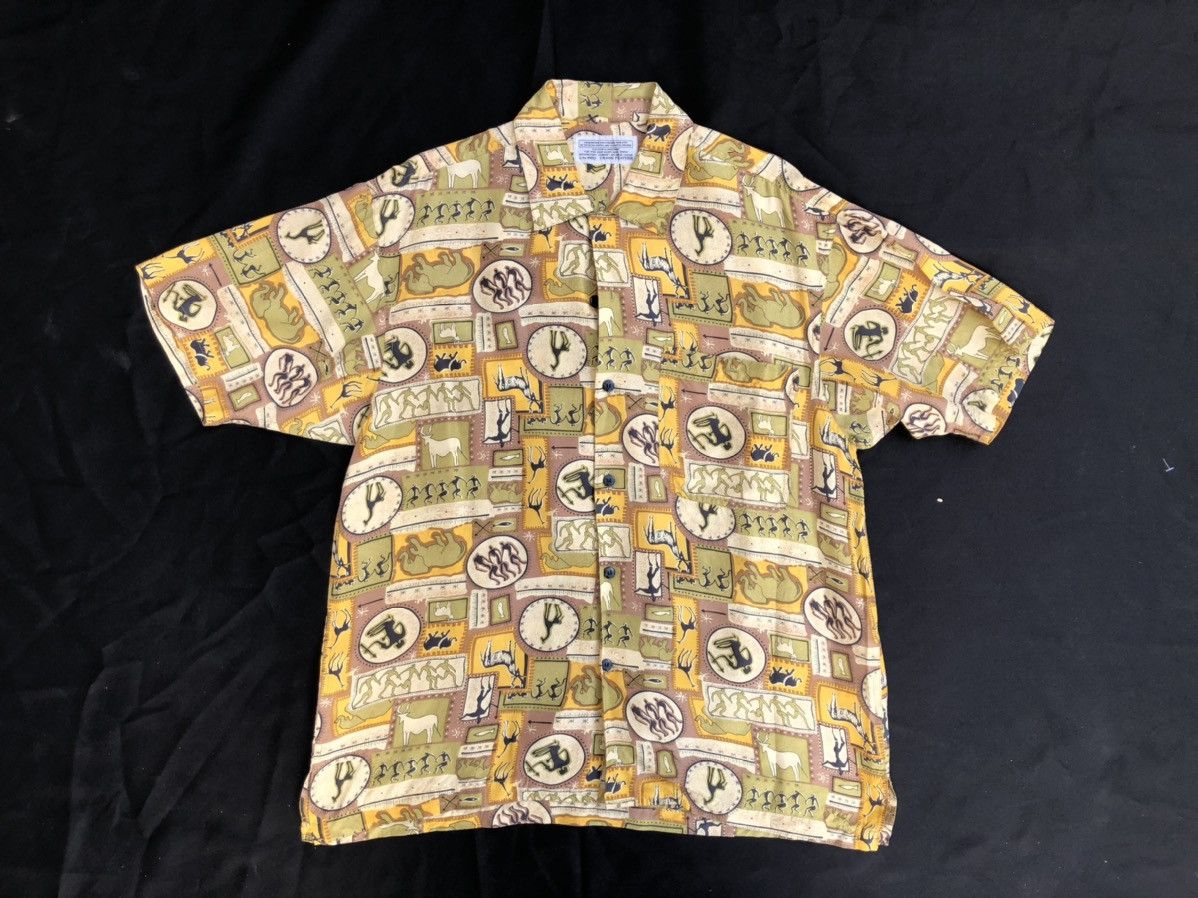 Vintage Vintage 90s Crane Feather Parietal Art Silk Hawaiian Shirt Size US L / EU 52-54 / 3 - 1 Thumbnail