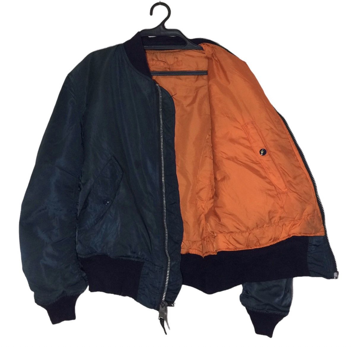 Alpha Industries Vintage Alpha Industries Bomber Jacket Reversible Made USA Size US L / EU 52-54 / 3 - 4 Thumbnail