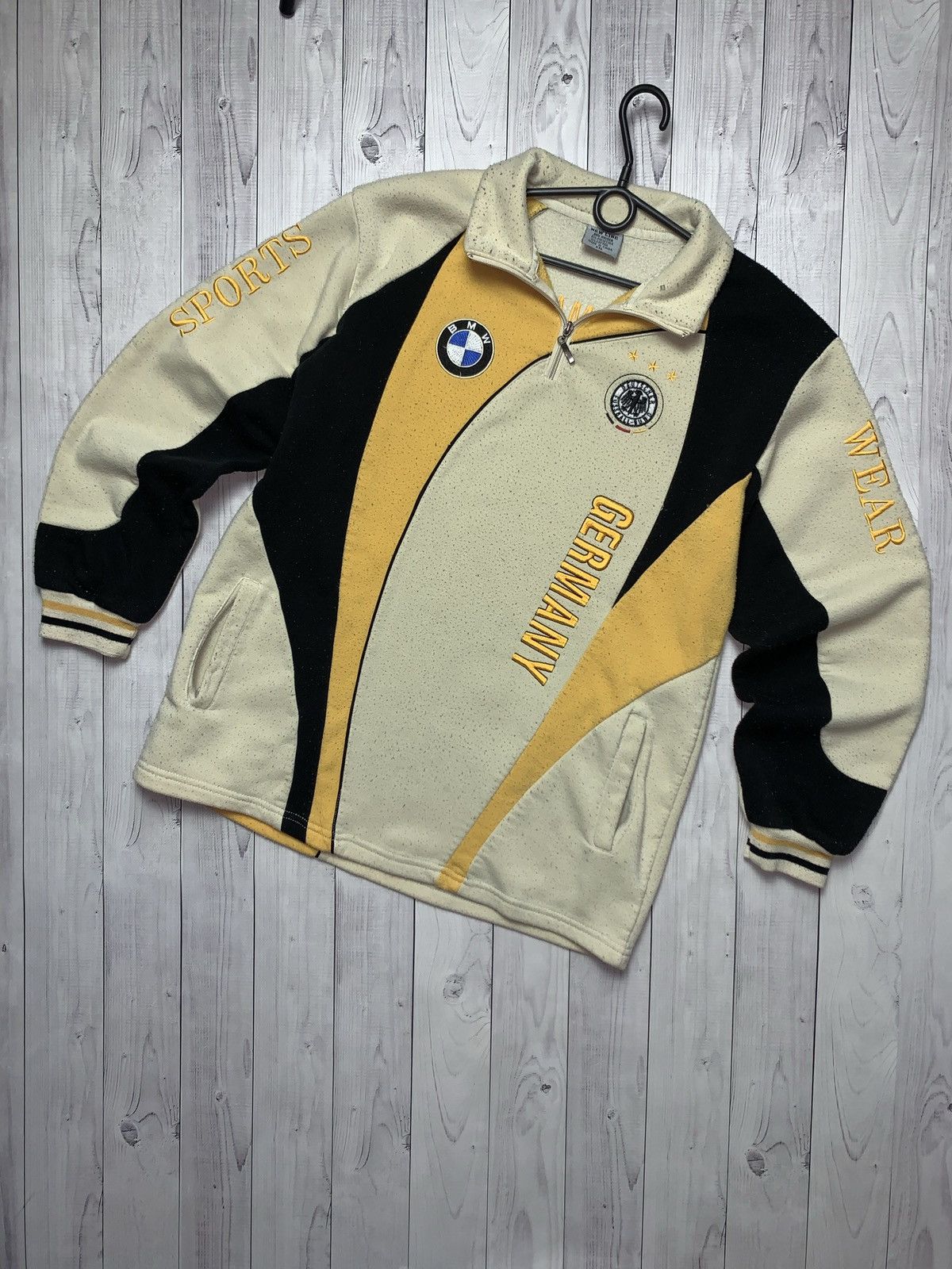 BMW × Vintage Vintage jacket BMW Deutschland size M logo Size US M / EU 48-50 / 2 - 1 Thumbnail
